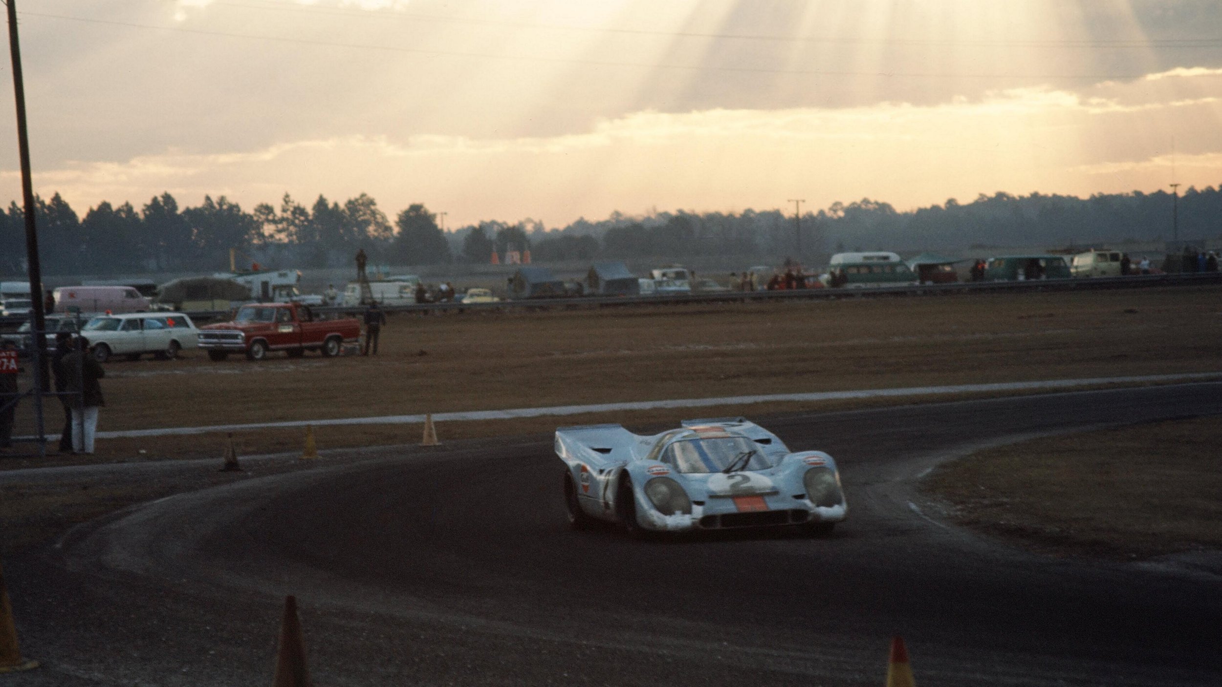 Pedro Rodriguez (MEX), Leo Kinnunen (FIN), Brian Redman (GBR), Porsche 917 KH Coupé, 1970, Porsche AG