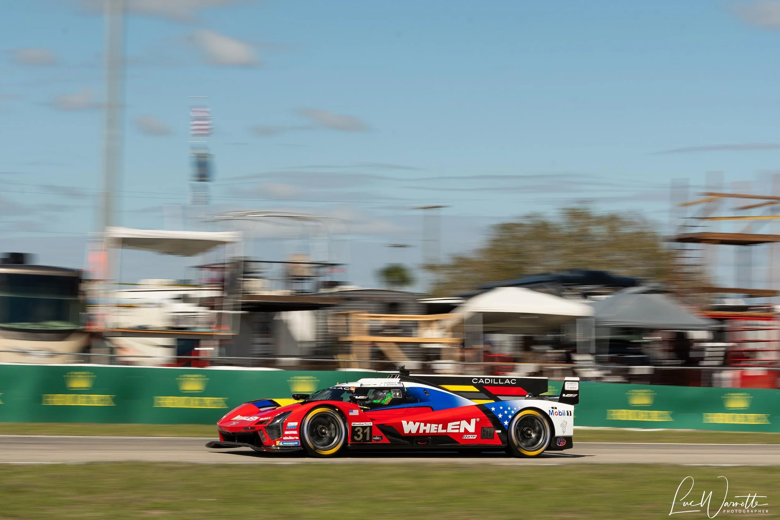 Cadillac V-Series.R #31