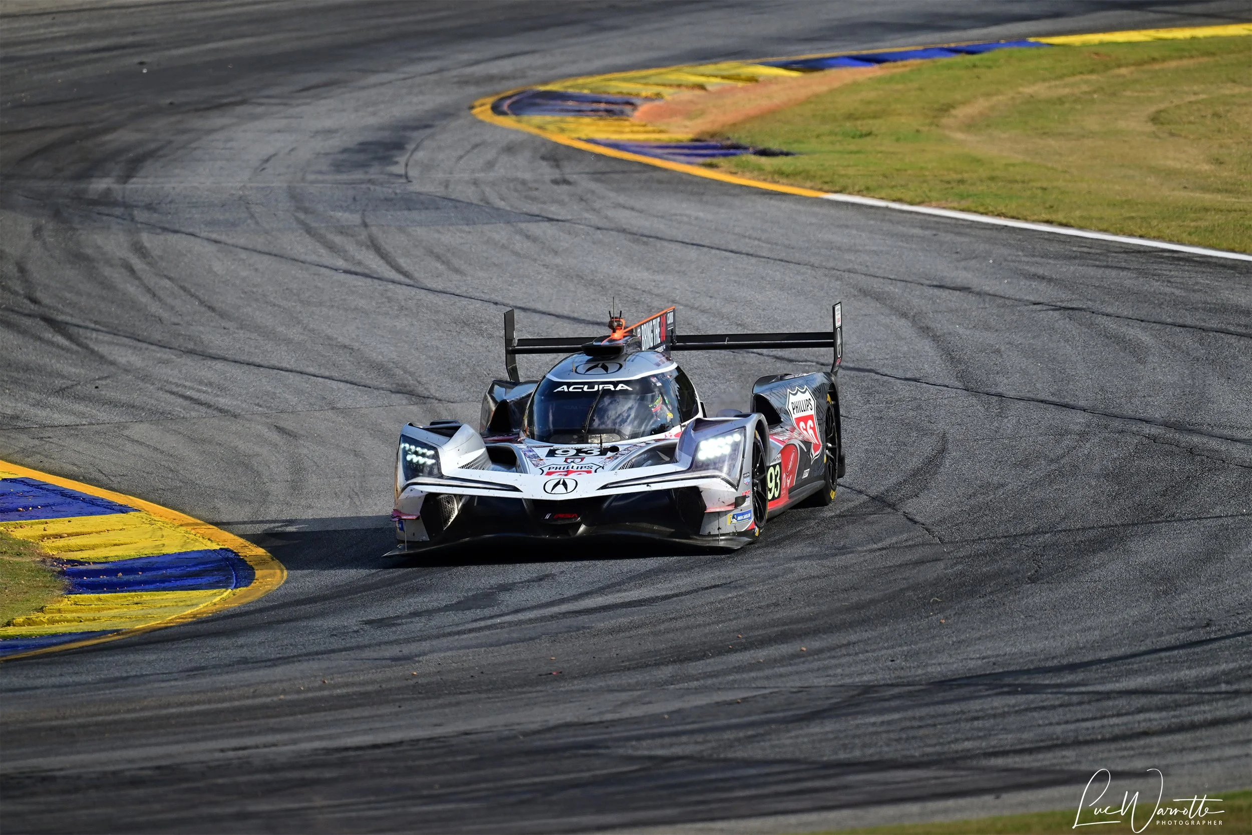 Acura Meyer Shank Racing with Curb Agajanian Acura ARX 06 #93