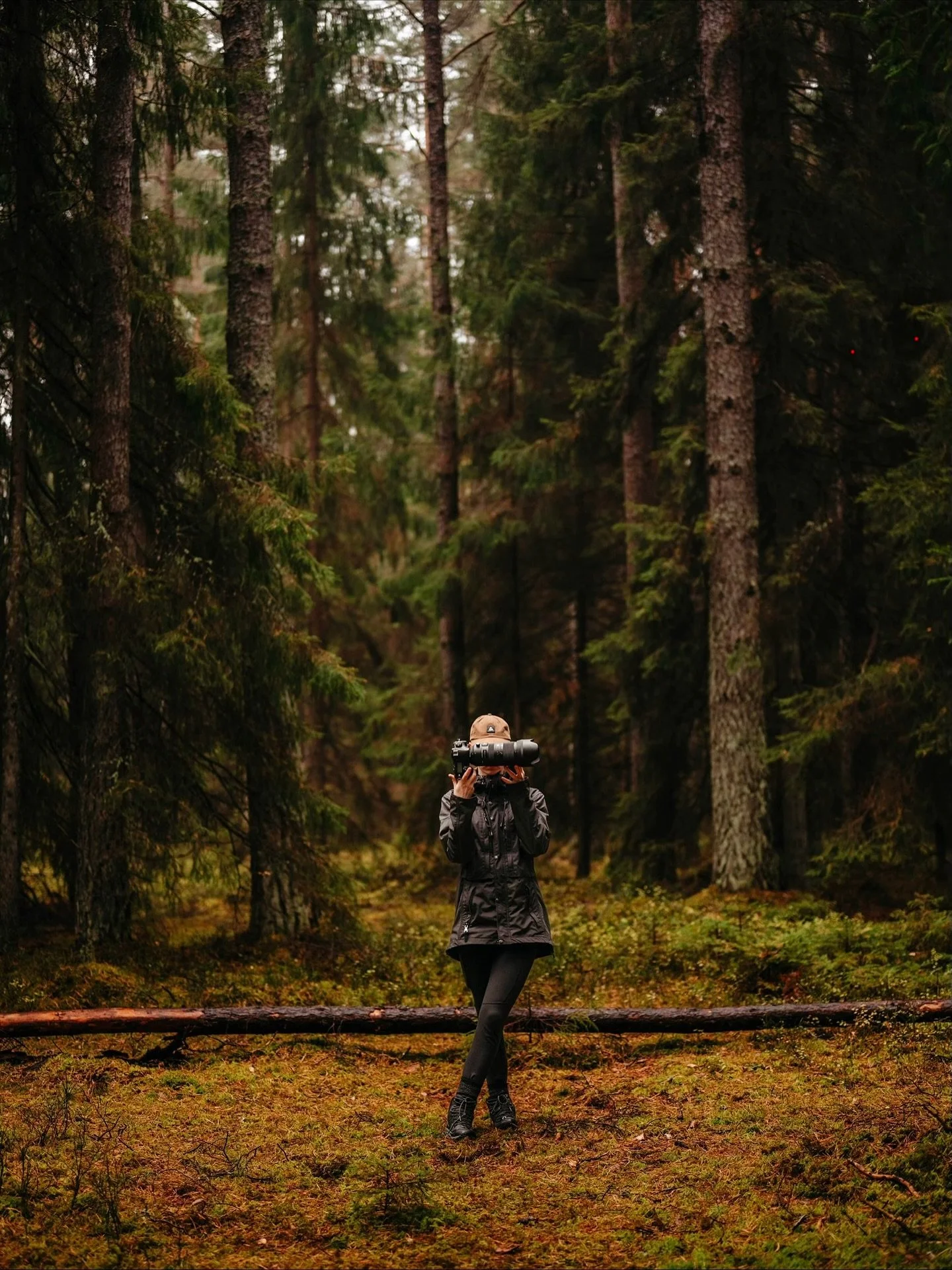 29. Jag är bra på att gömma mitt ansikte i mina självporträtt 🙄 
Idag kommer min älskade Melly hem till mig ❤️ Det kommer med andra ord komma lite bilder med Melly i helgen! Förutom att jag ska fota ett heldagsbr