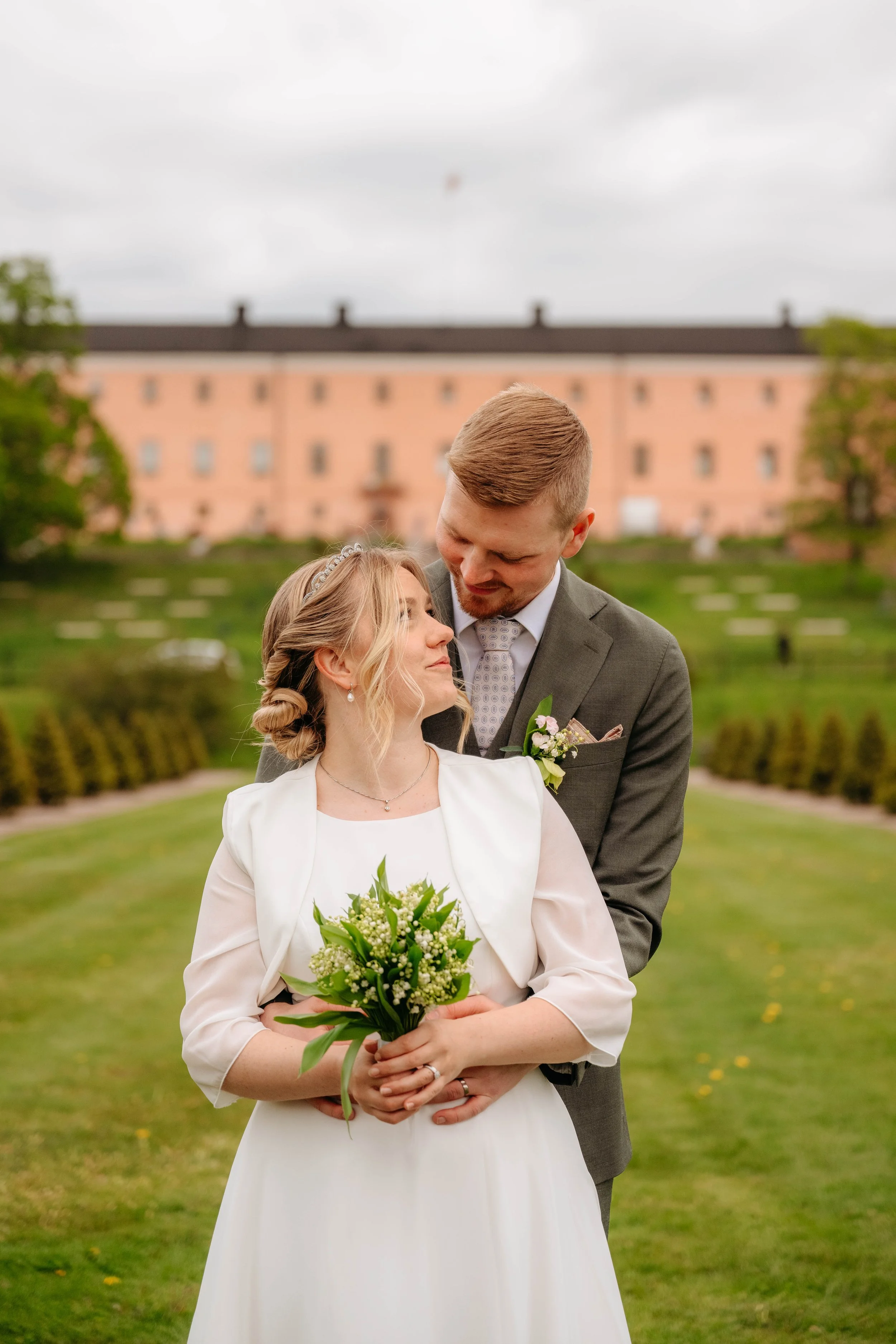 vårbröllop uppsalas botaniska trädgård 