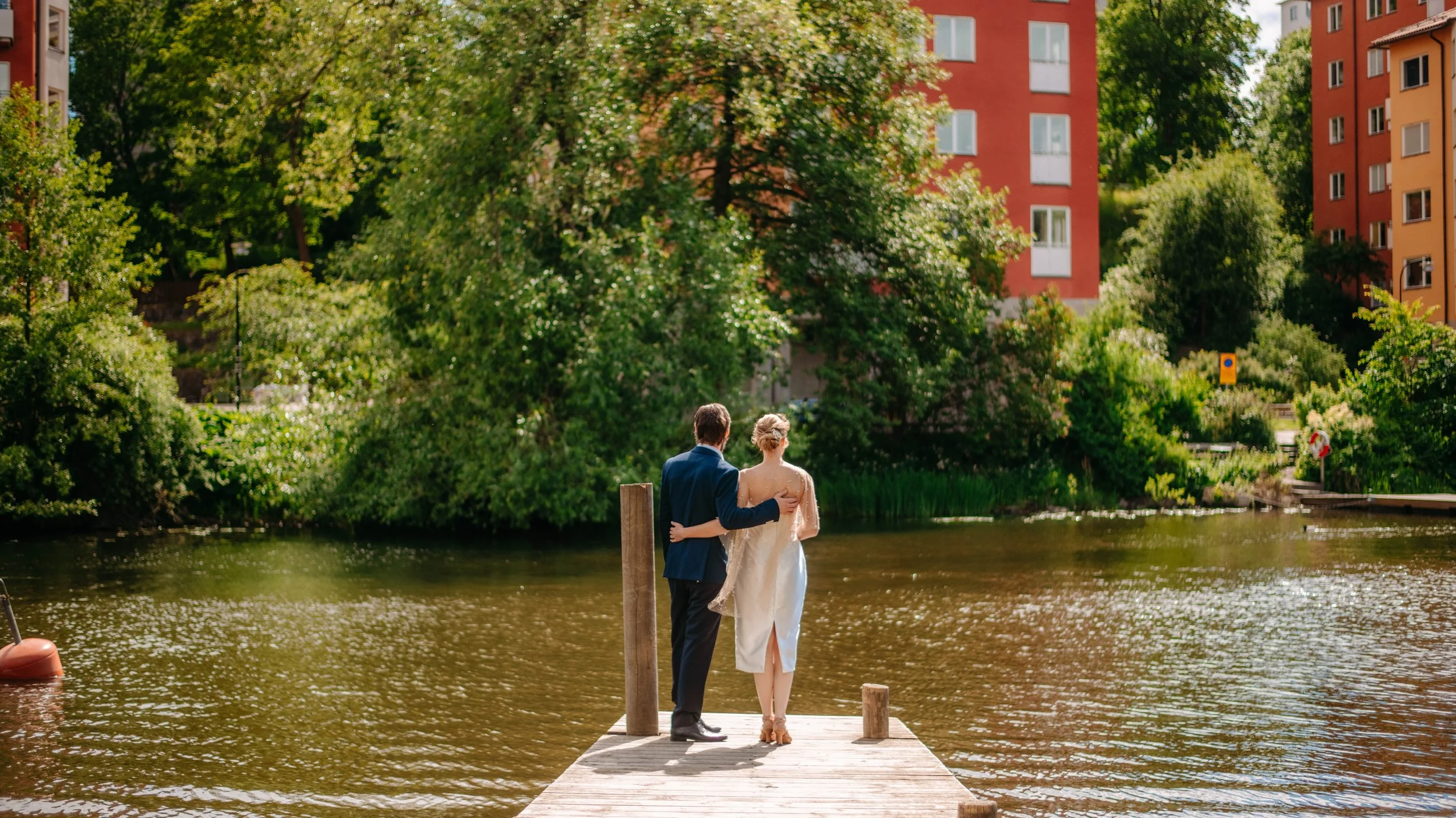 Sommarbröllop: en komplett guide →