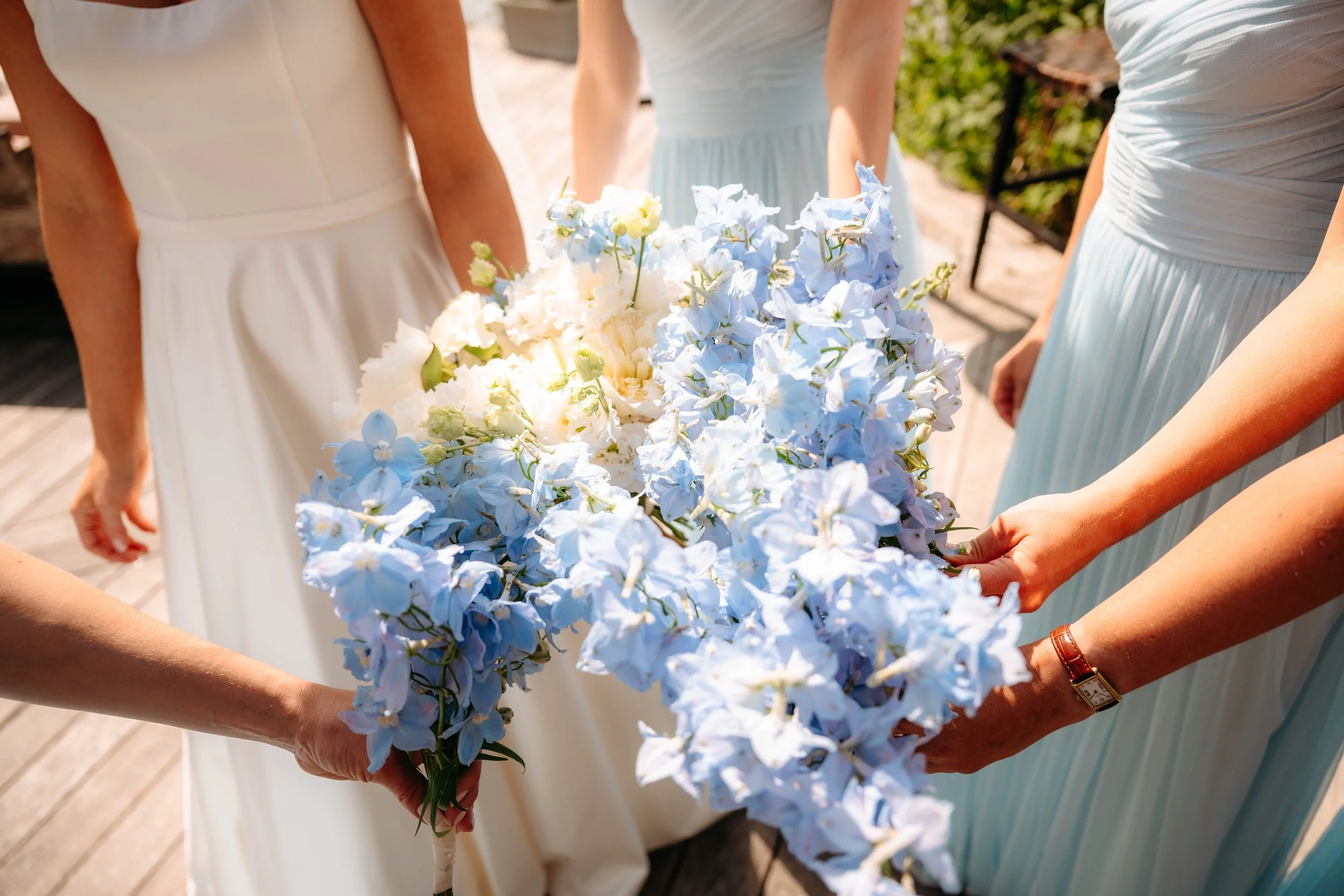 blommor till brudföljet 