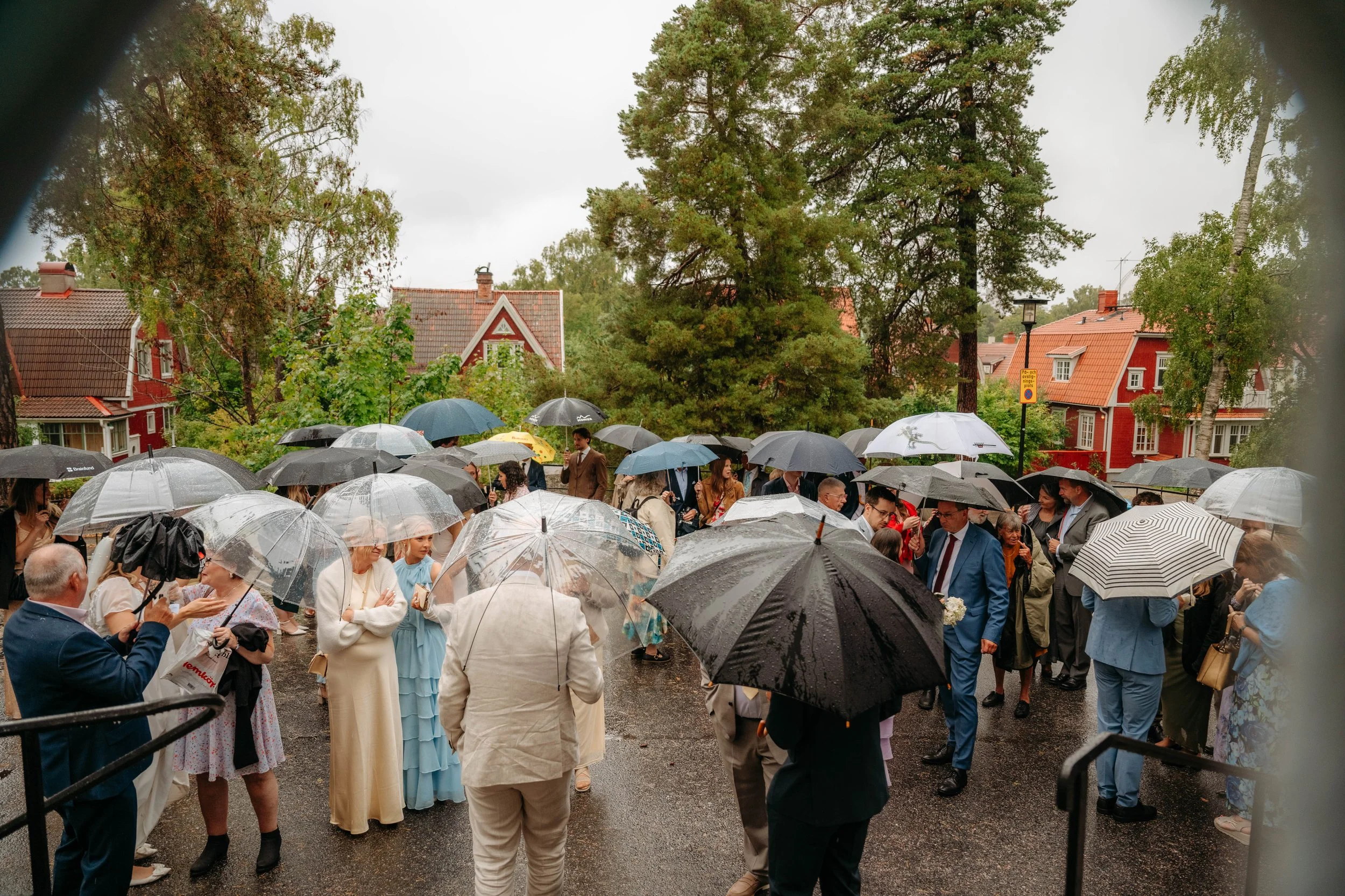 dåligt väder på bröllopsdagen 