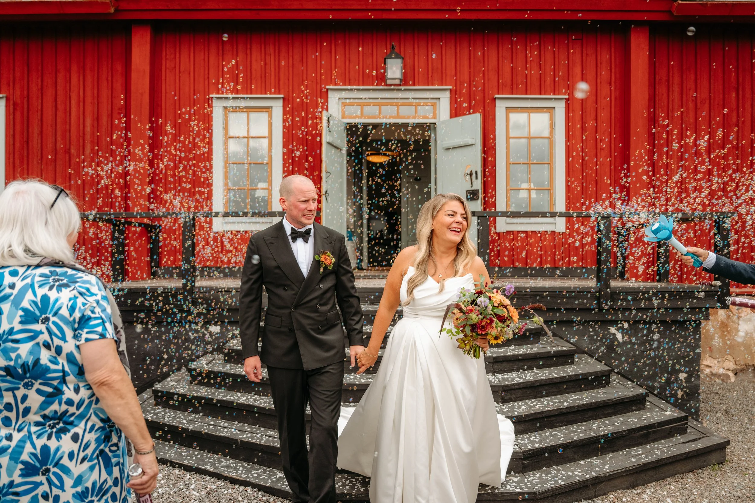 vad ska man kasta på brudparet - såpbubblor 