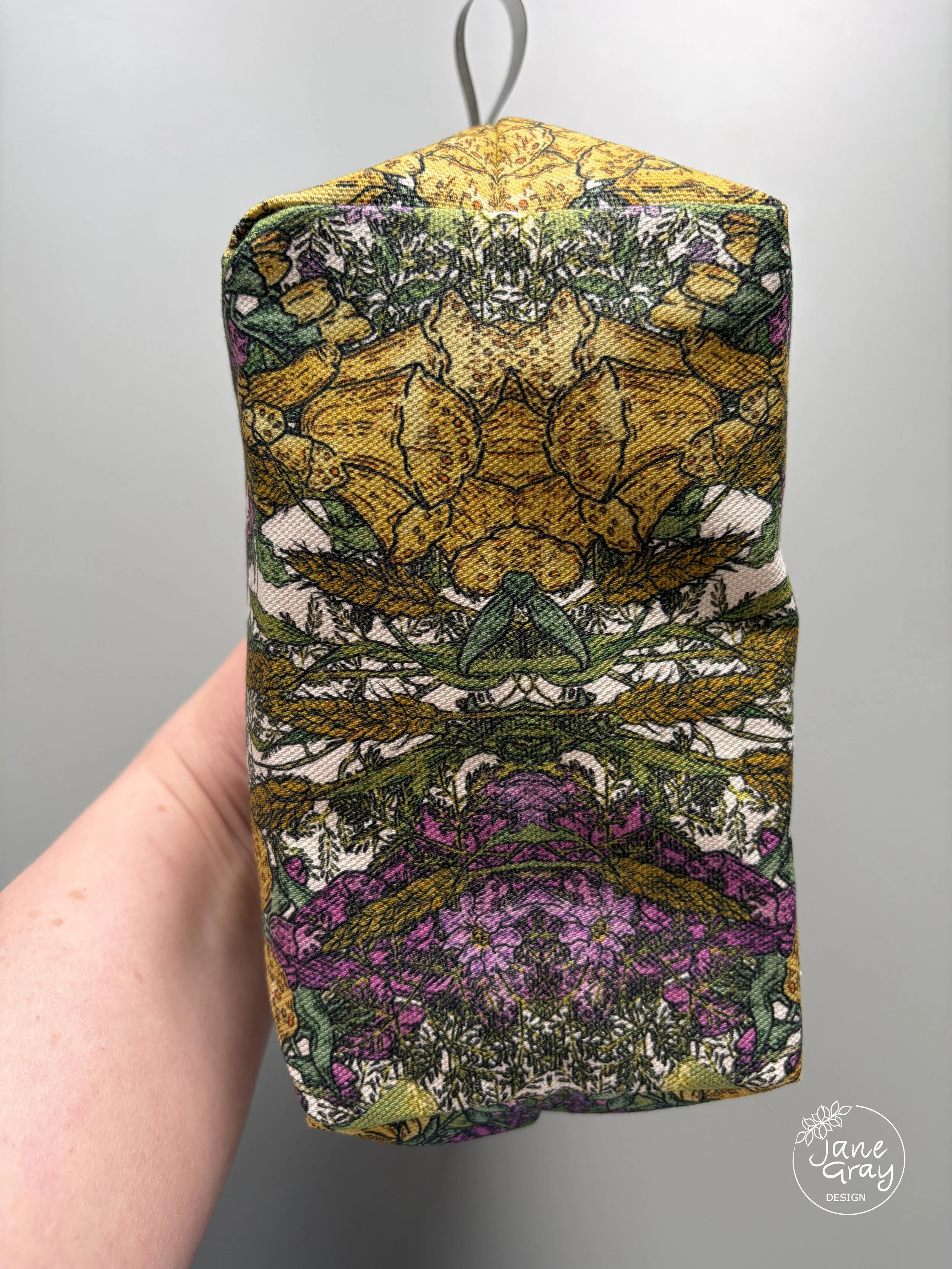 Jane Gray Design_Witches Thimbles Travel Bag_Under.jpg