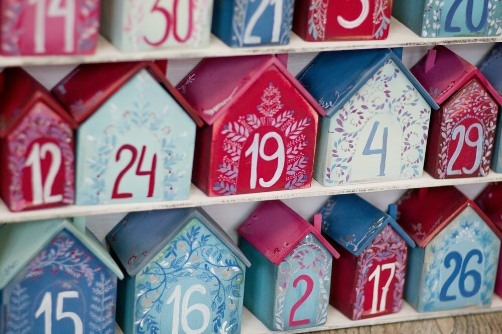 Only a few days left until Christmas 🎄⁠
Do you count down the days with an advent Calendar? If so, what kind do you like? Chocolate? Cheese? Home-made? Jewellery? 😁 Comment below!⁠
.⁠
.⁠
.⁠
.⁠
.⁠
.⁠
#DixonJewellers #AdventCalendar ⁠