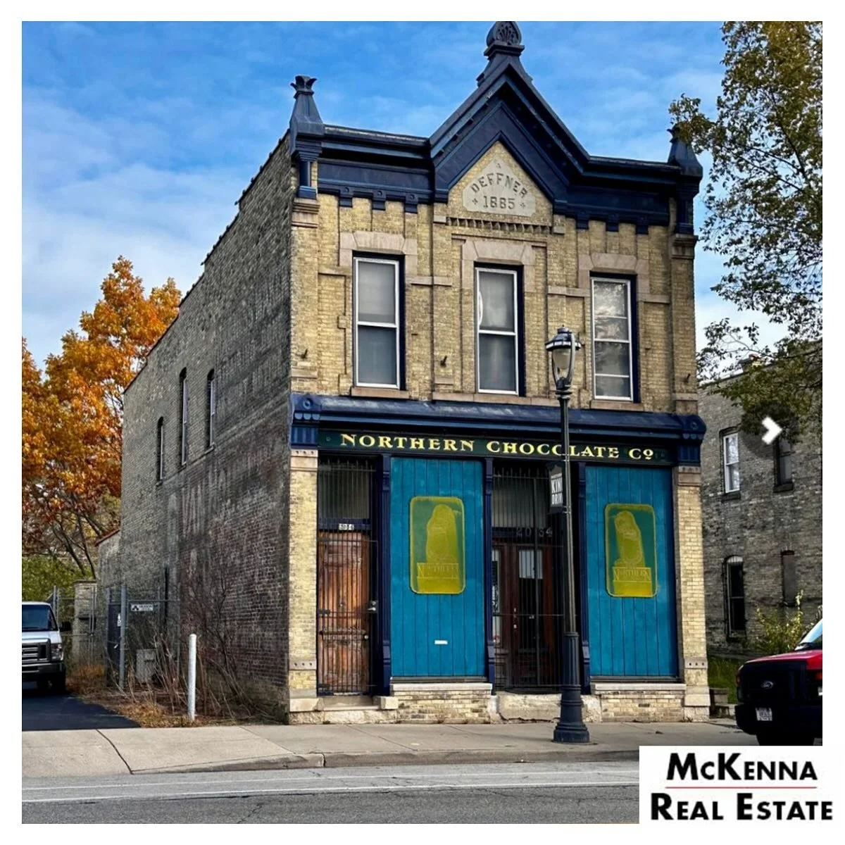✨ Historic Brewers Hill Gem ✨ So excited about @timothy_m_baldwin&rsquo;s new listing! 

Once home to Milwaukee&rsquo;s beloved Northern Chocolate 🍫, this Cream City brick landmark is a true piece of the city&rsquo;s history &mdash; full of charm, c