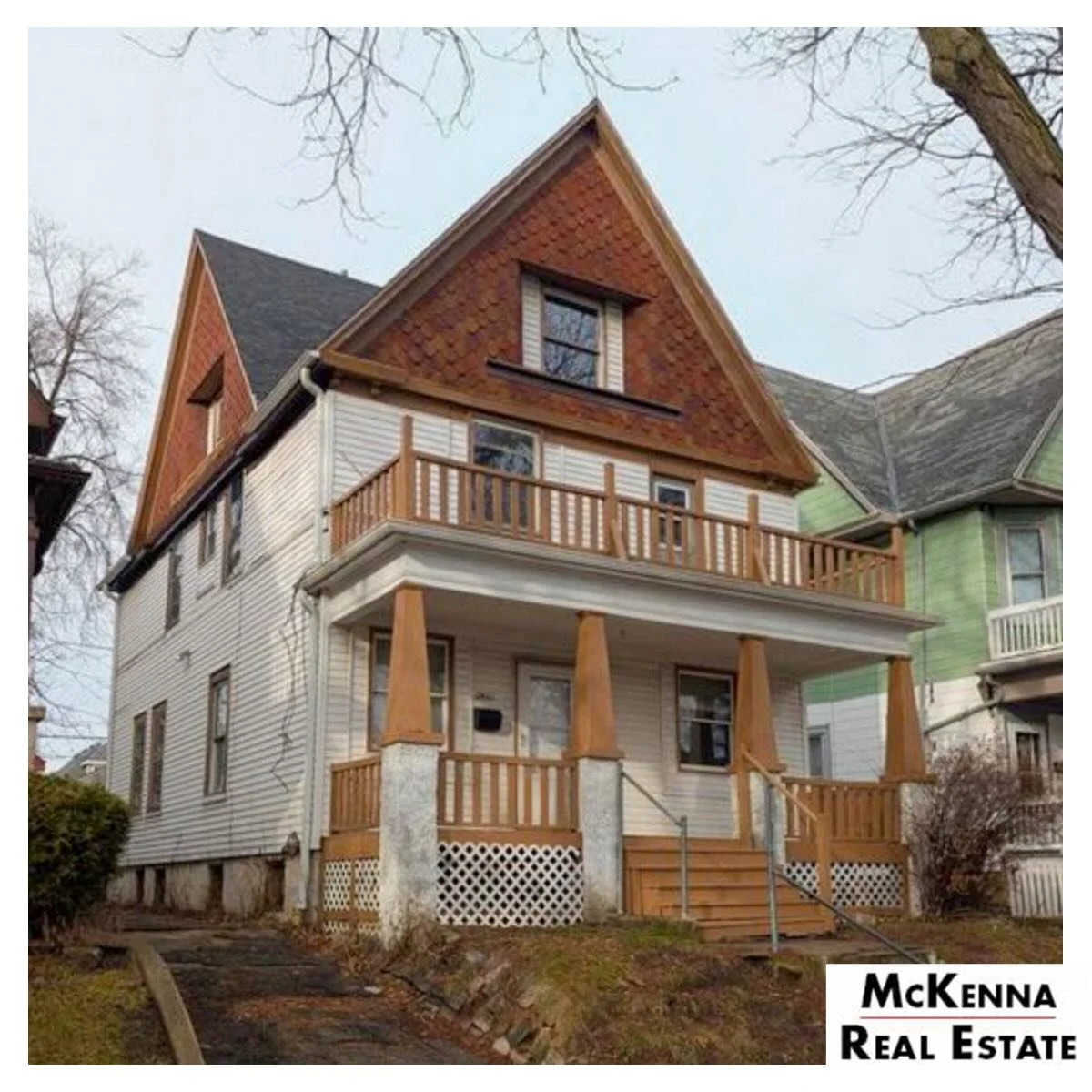 ✨ New Listing | Milwaukee ✨
📍 2631 N Richards Street

Classic charm meets modern updates in this move-in-ready single-family home! 🏡

✔️ Brand-new roof

✔️ Maintenance-free vinyl siding

✔️ Refinished hardwood floors throughout

✔️ 2 full bathrooms