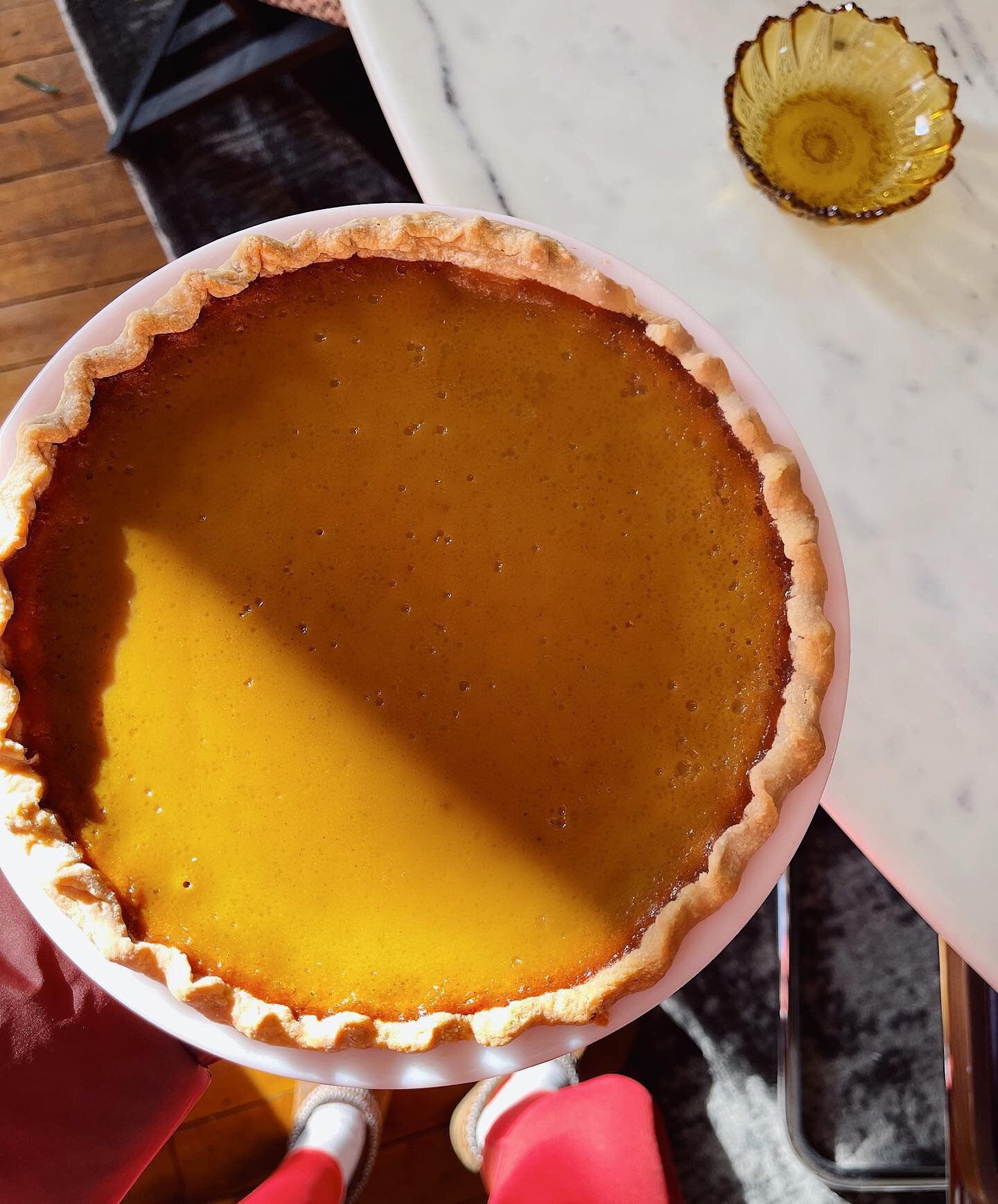 aside from spending time with friends &amp; family, pumpkin pie is the part of thanksgiving i look most forward to. idc that @davidchang thinks otherwise 🎃🥧🦃