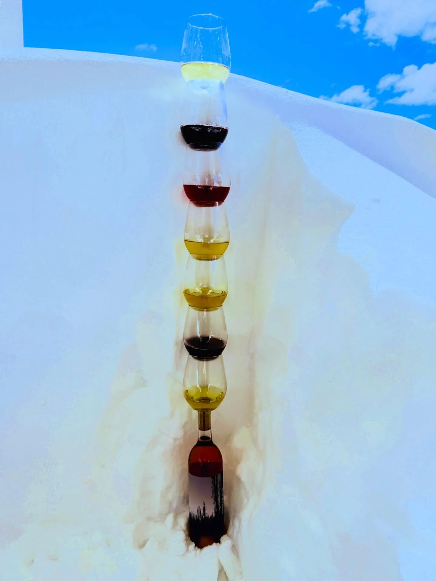 There&rsquo;s light at the end of the snow tunnel! ☀️❄️🙏

#donttrythisathome #wineprofessional #doorcounty #wisconsinwine #cheers

@doorcountywinetrail @doorcountywinefest @carlsvilledoorcounty @eggharbordoorcounty