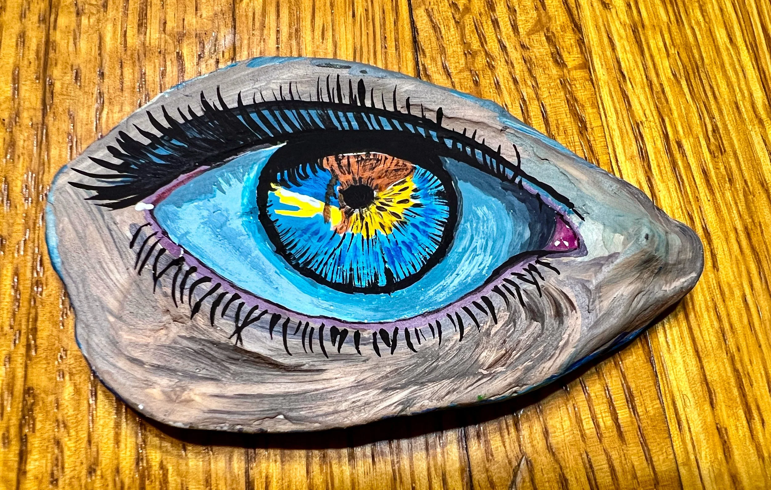 Eye See You - acrylic on shell
