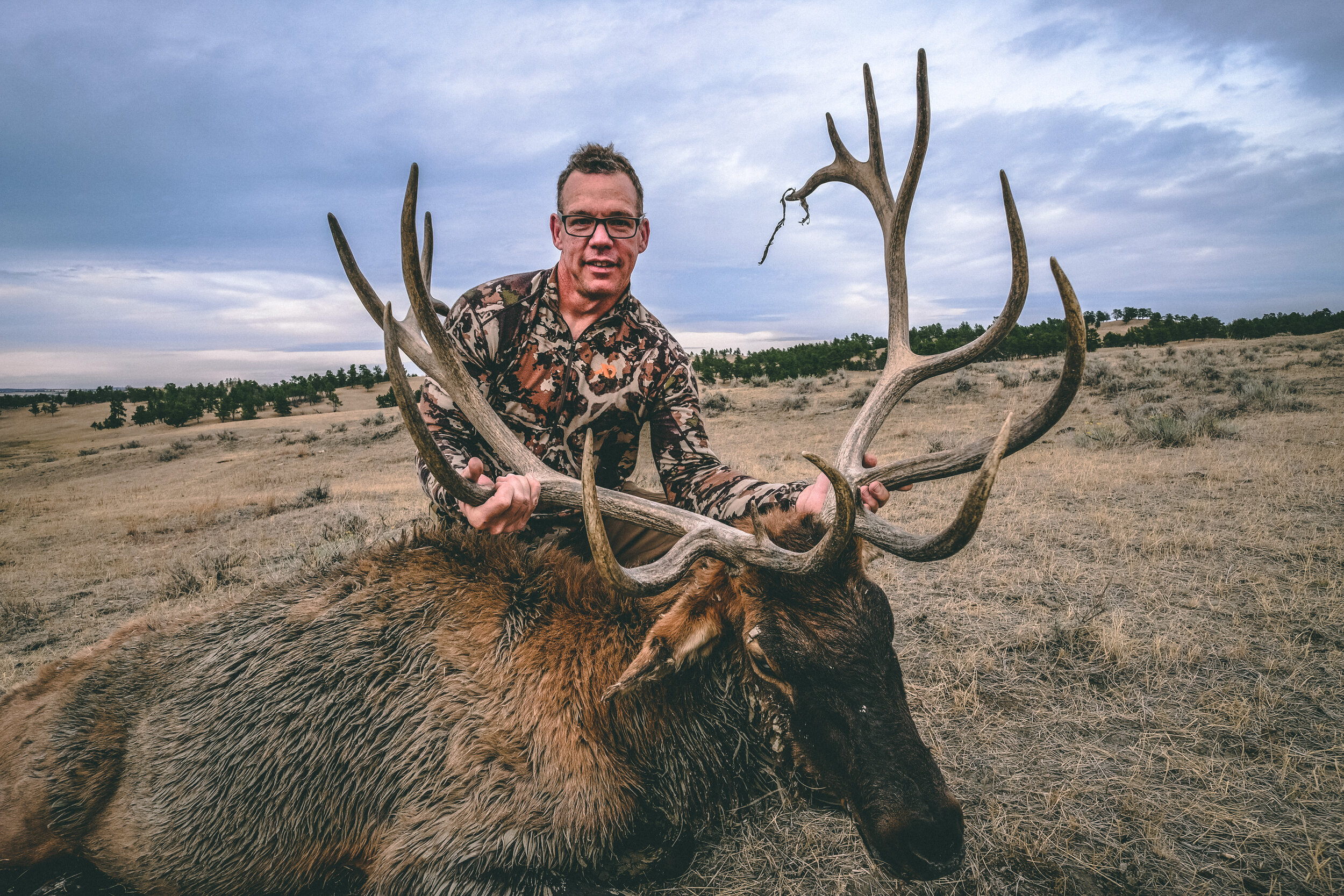 Elk Hunting in South Dakota | Private Guided Elk Hunts | Guide & Gun