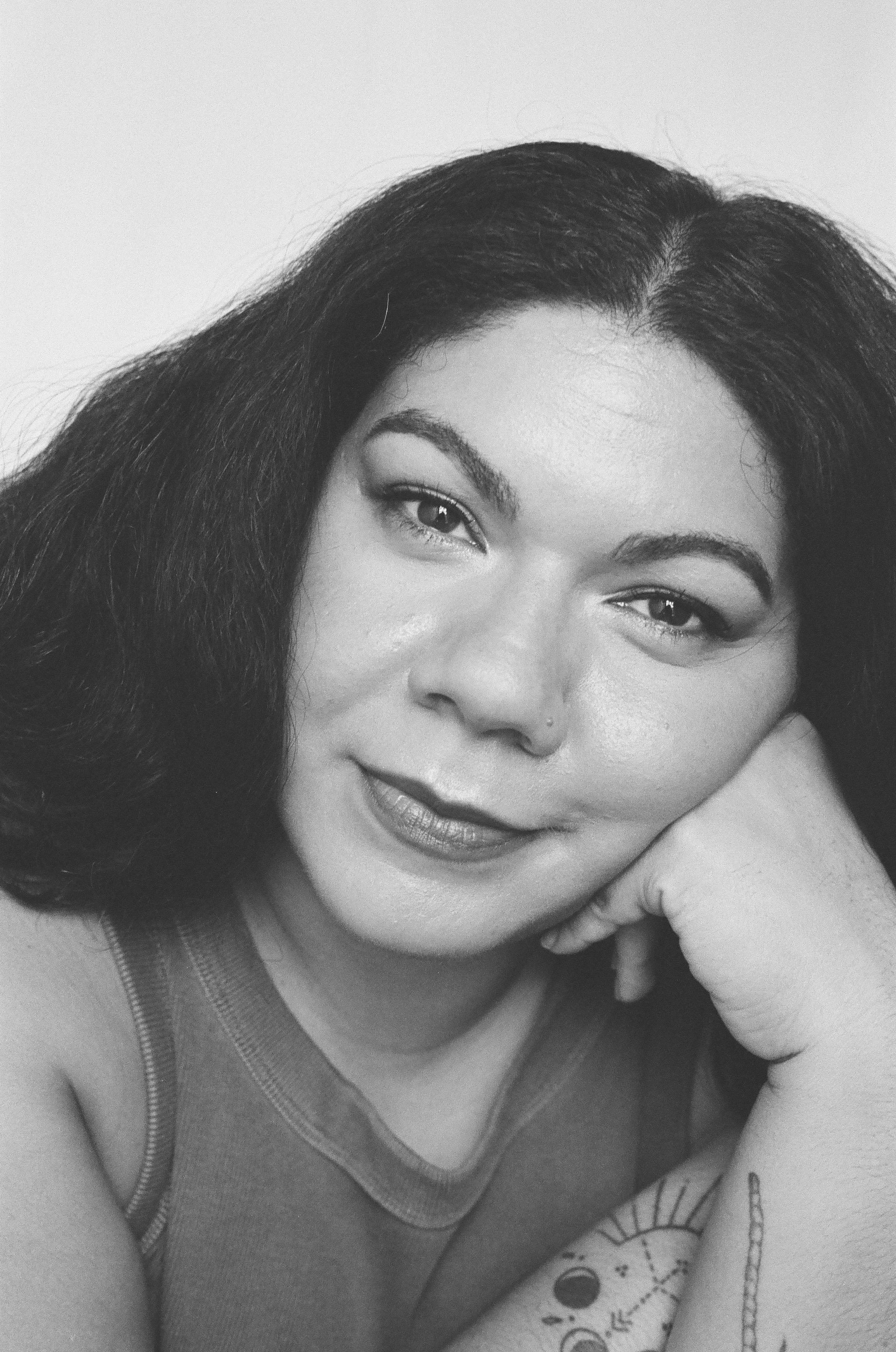 La Daniella photographed by Ella Pennington