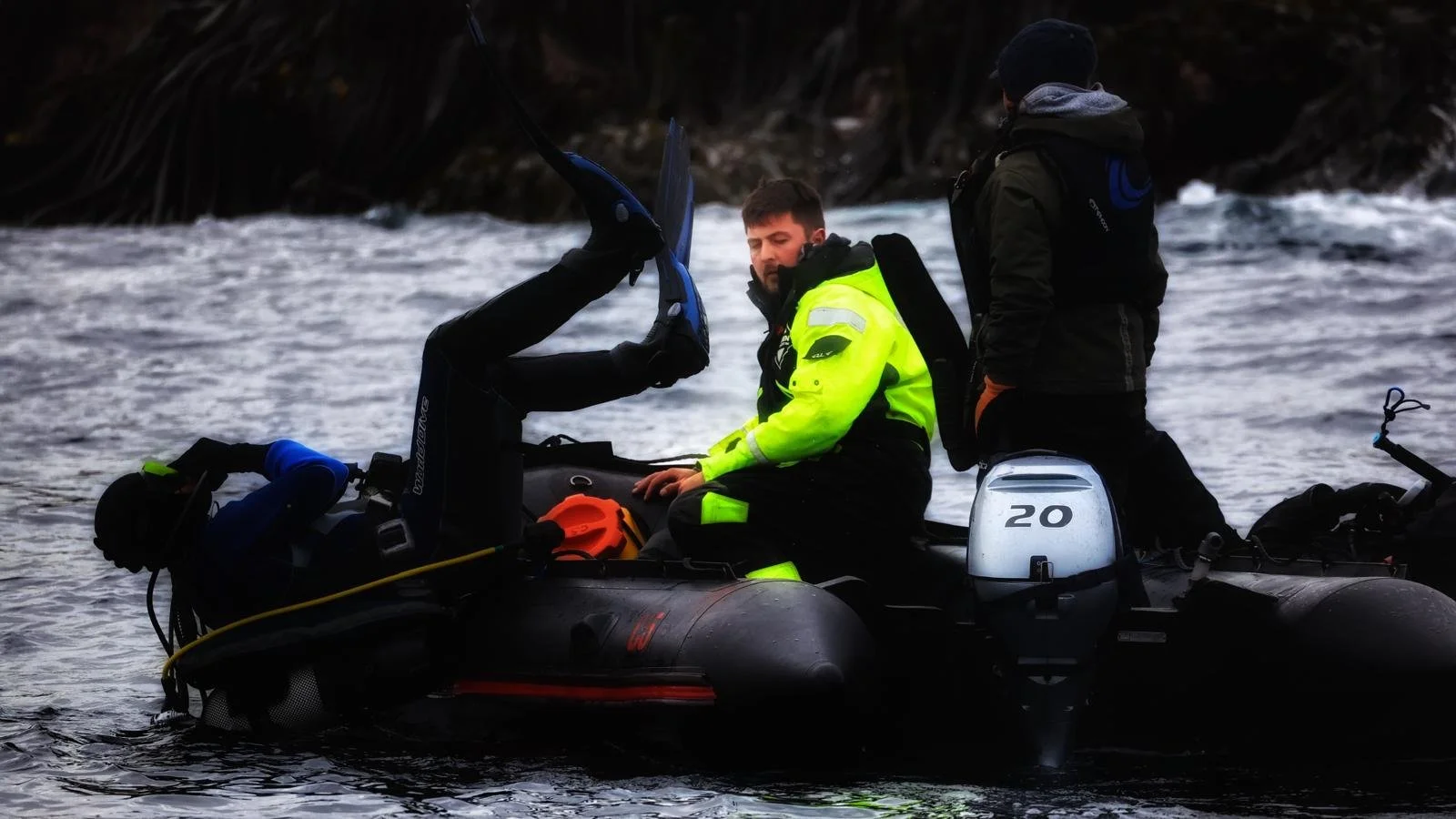 Falklands Diving expedition (II) — Vinson of Antarctica & Amundsen