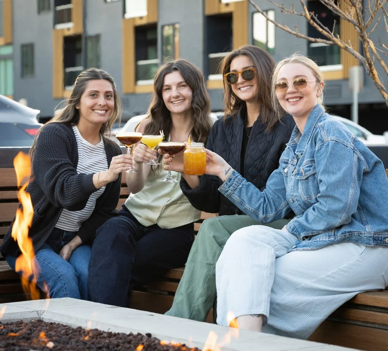 ๐ฌ๐ฌ๐ฌ๐ฌ
๐ธ @nwxnathan
#patiovibes #drinks #drinkstagram #imbibe #imbibegram #spring #inmyglass #bars #goodvibes #bendoregon