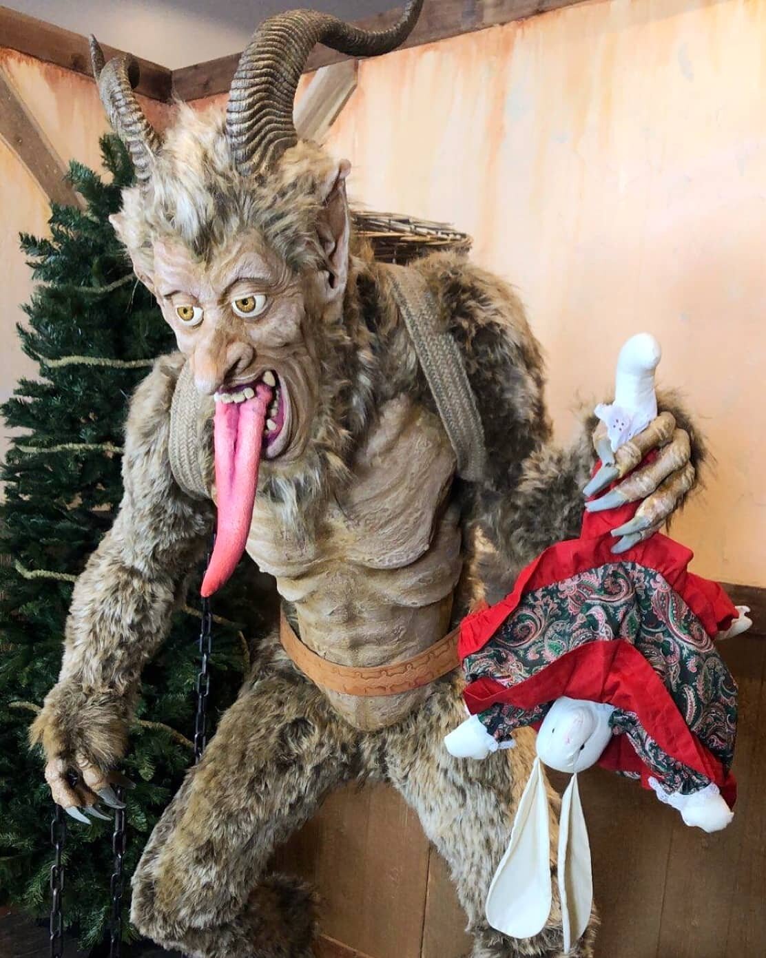 Krampus photo backdrop I put together for Christmas. This is a fabricated display at the Layton Hills Mall for photo ops. I cobbled together castings of existing characters I sculpted for the chest and face. The rest was fabricated by hand. 
-
Assist