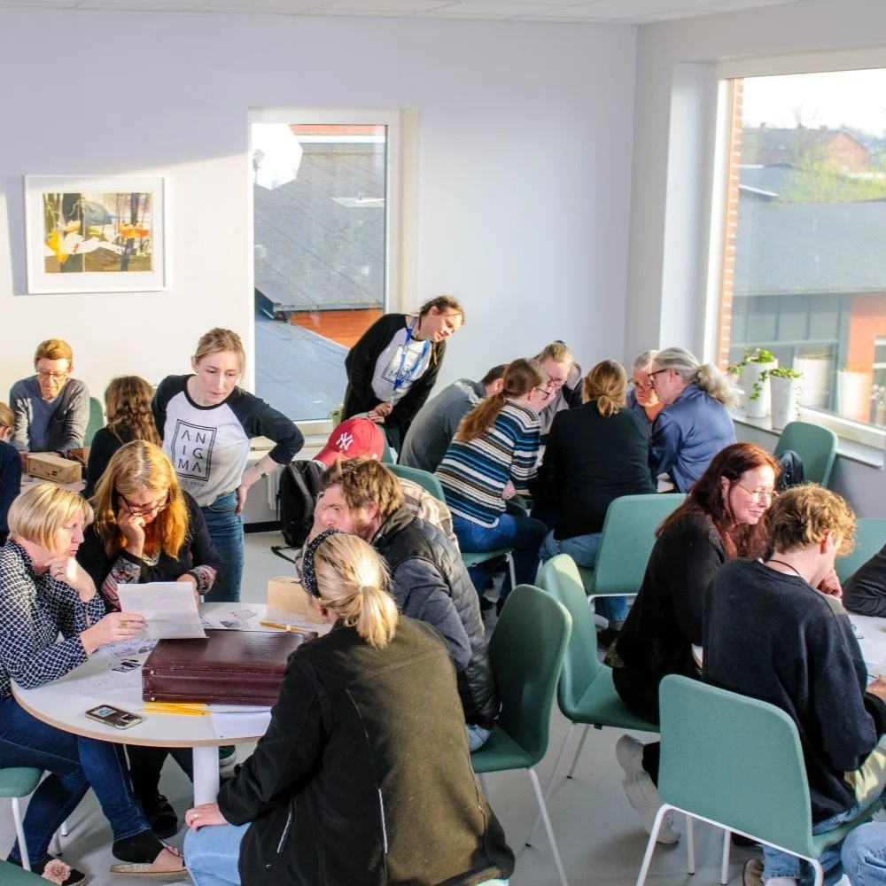 Anigma Escape Room - Briefcase Chase-64.jpg