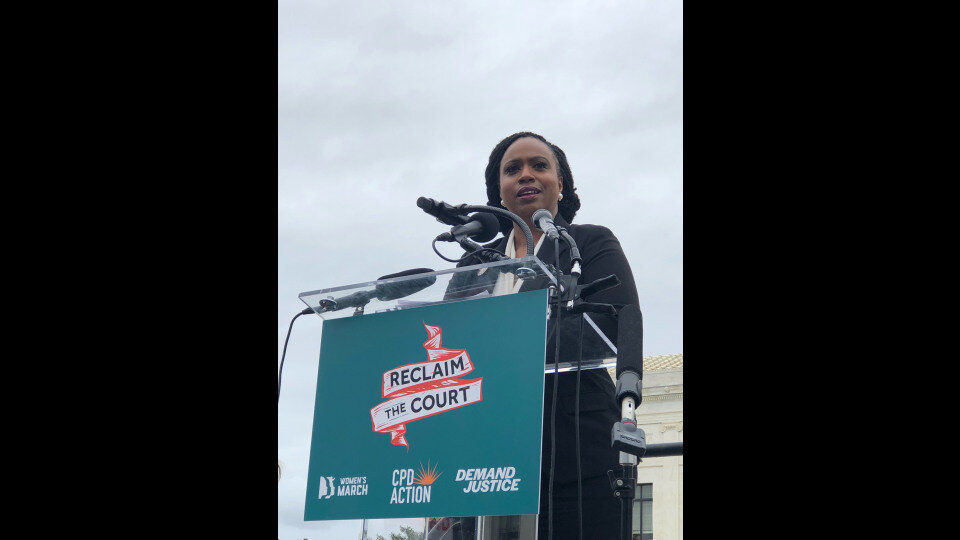 Congresswoman Pressley Addresses the Crowd.