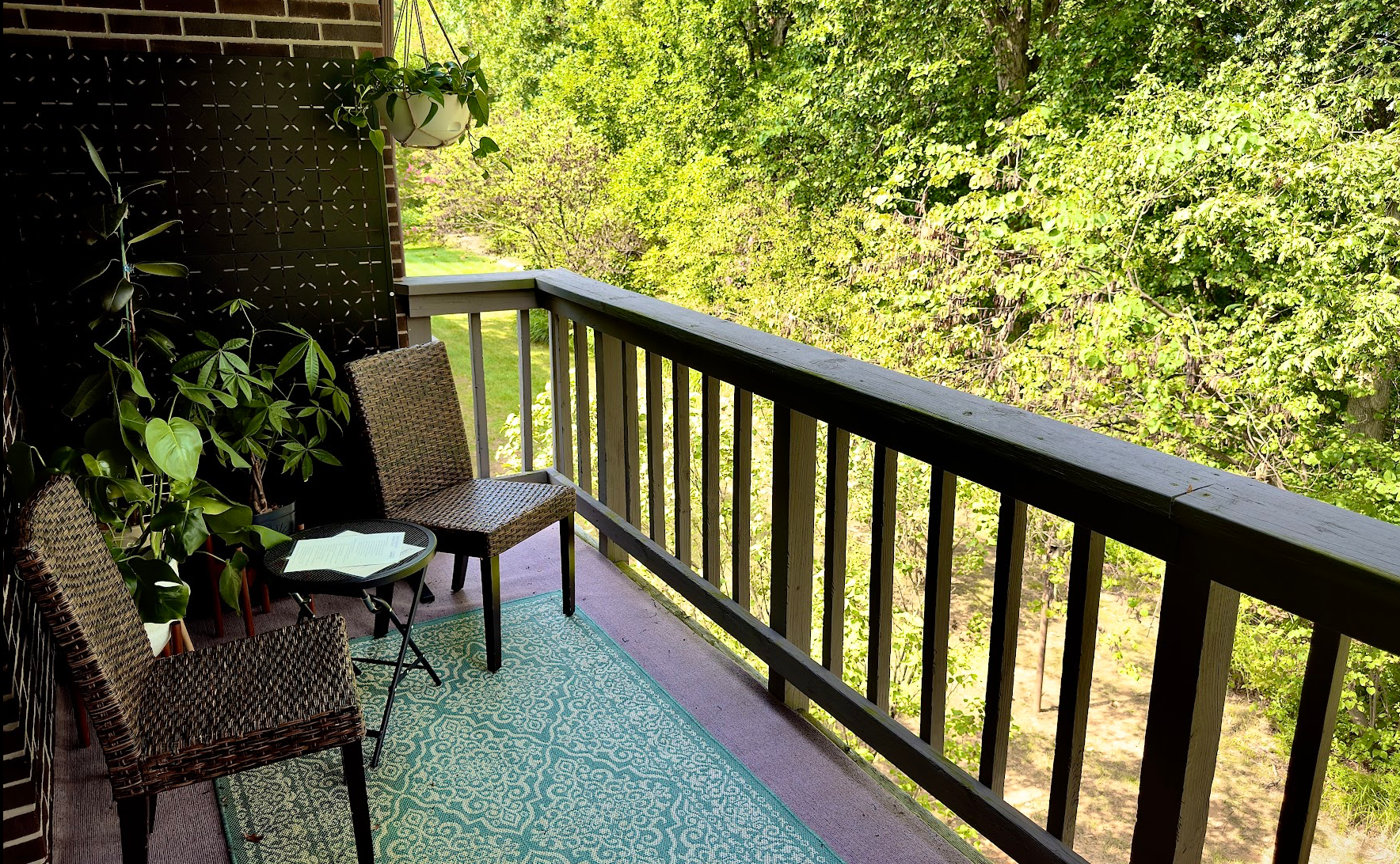 outdoor counseling at NOVA Mental Health Counseling in Herndon, Virginia