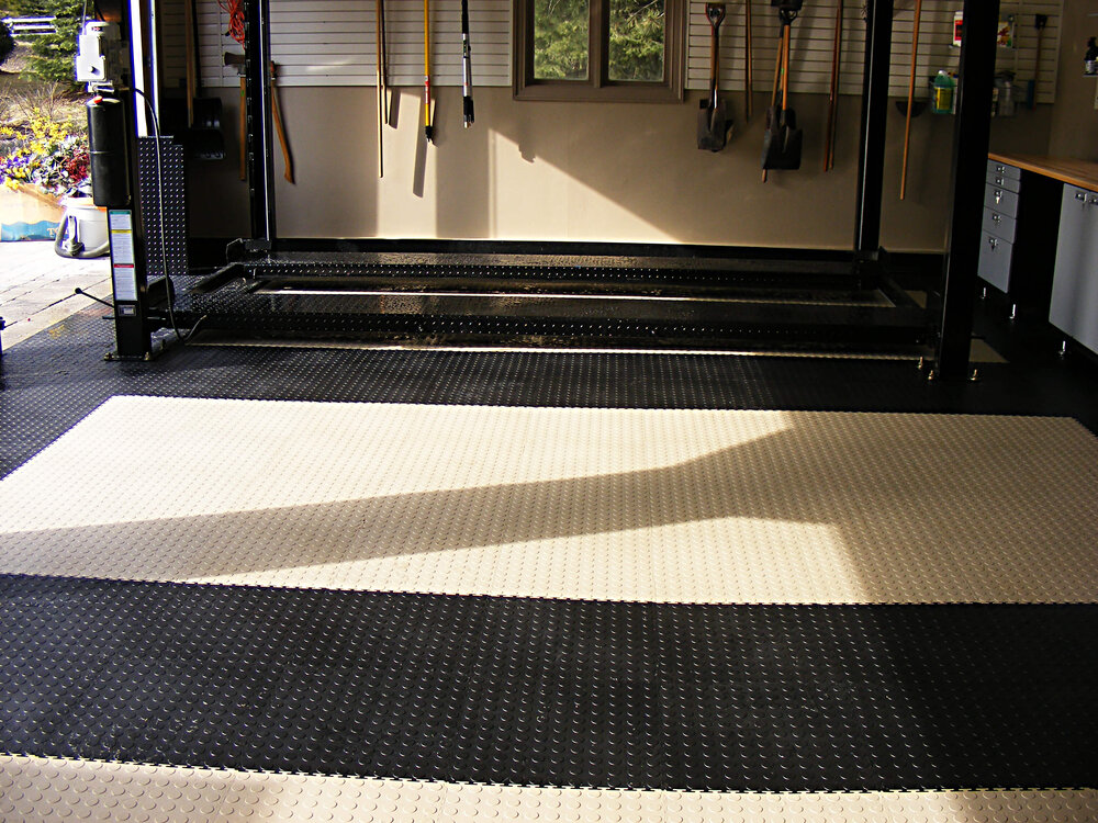 garage tile floor 002.jpg