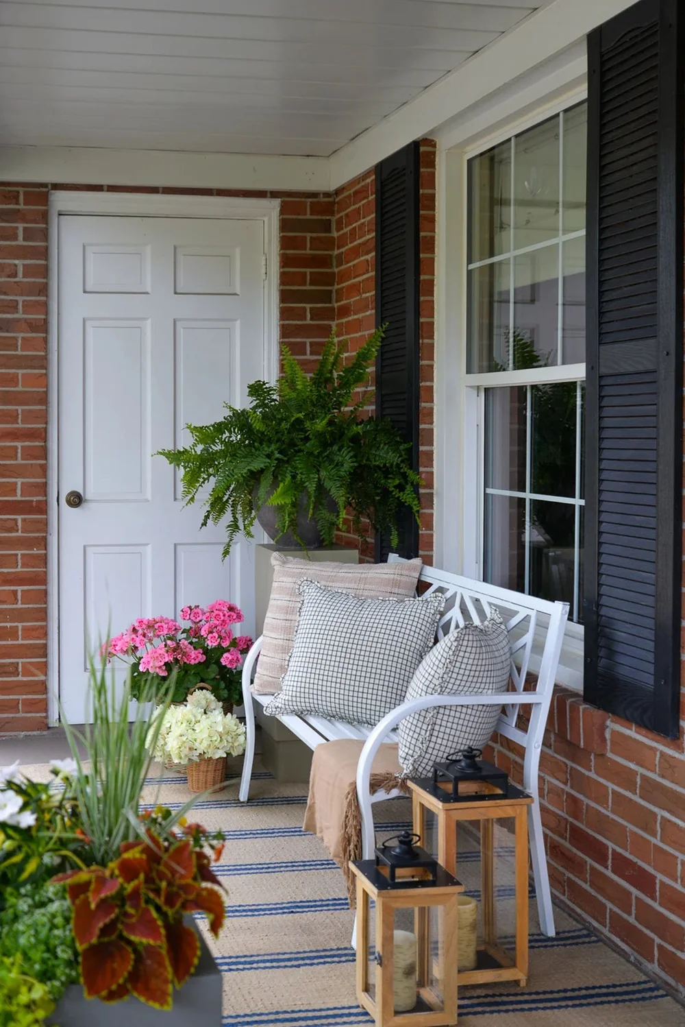 © Rambling Renovators