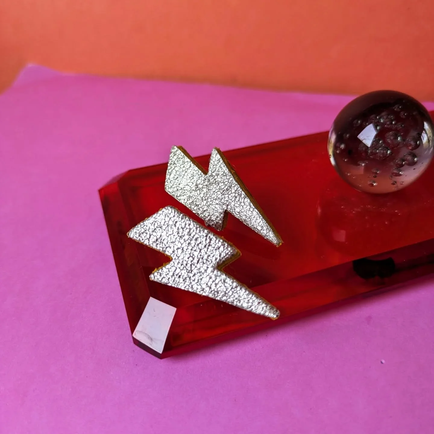 Hey gang - it's been a wee while! March is passing us by so quickly and before we know it the craziness of the summer will be here. 

I've been busy celebrating birthdays, working in my other job and creating some great custom orders (which I will sh