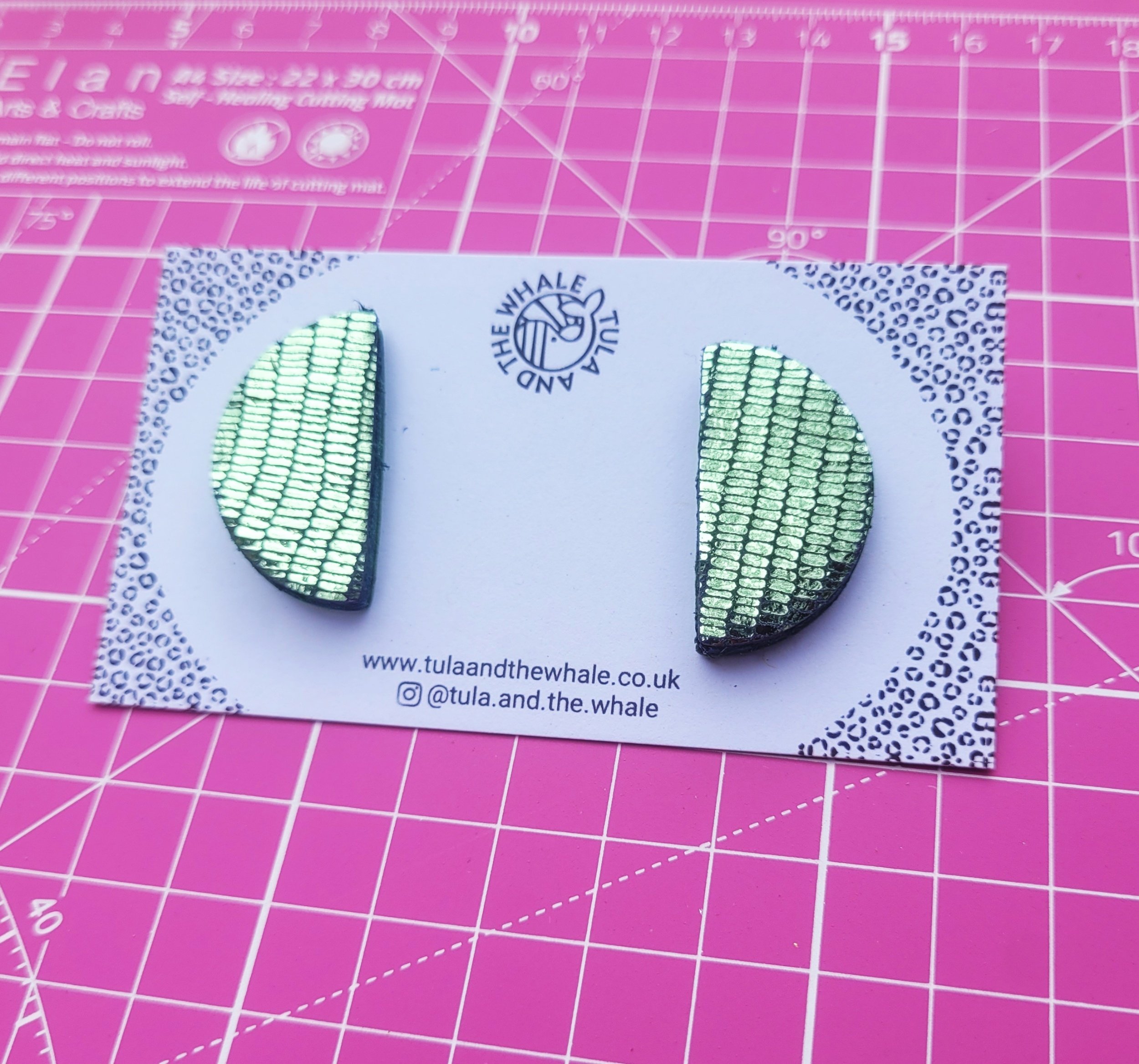 Semi Circle Studs - Lizard Green