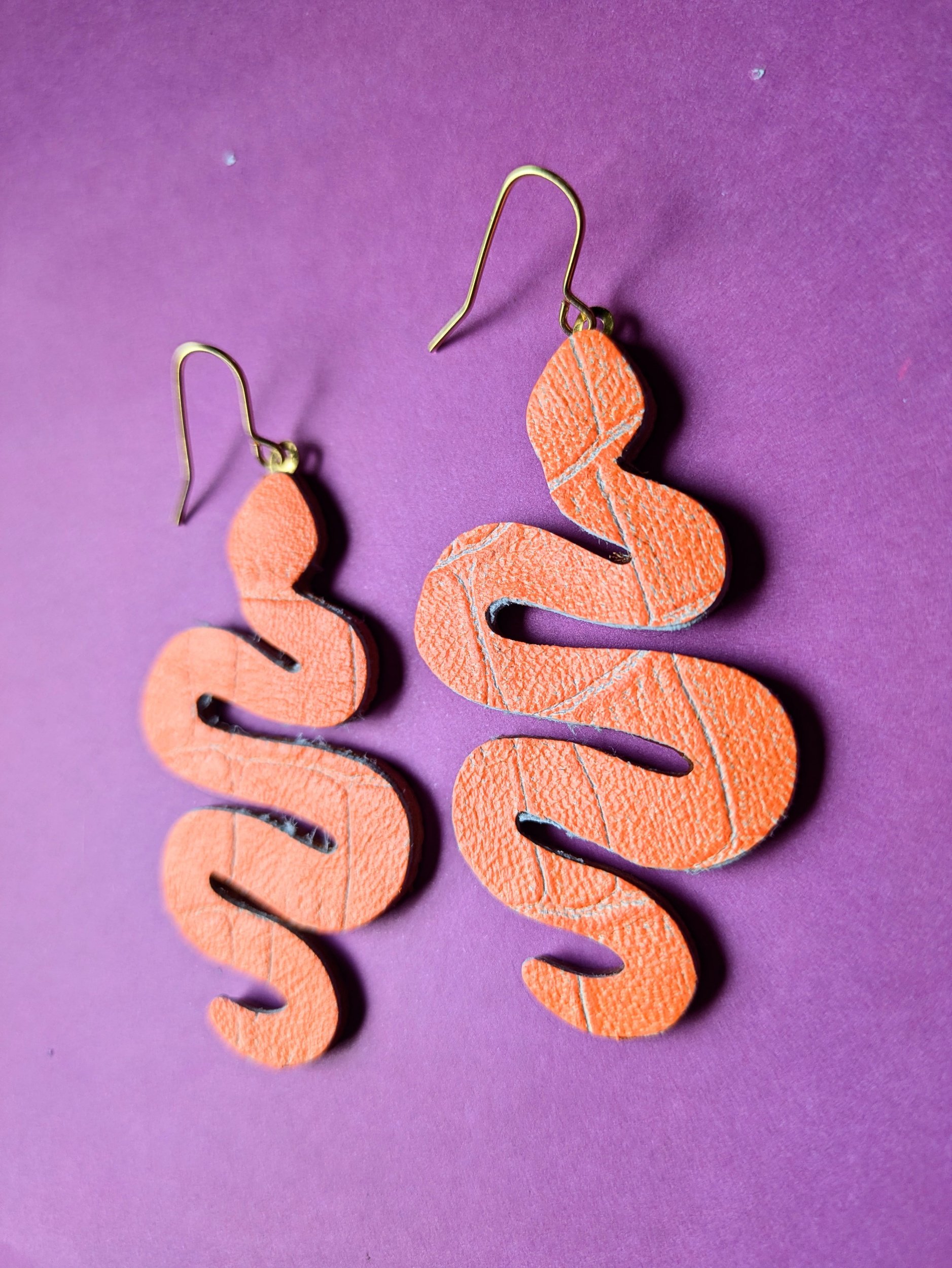 Serpent Earrings - Apricot