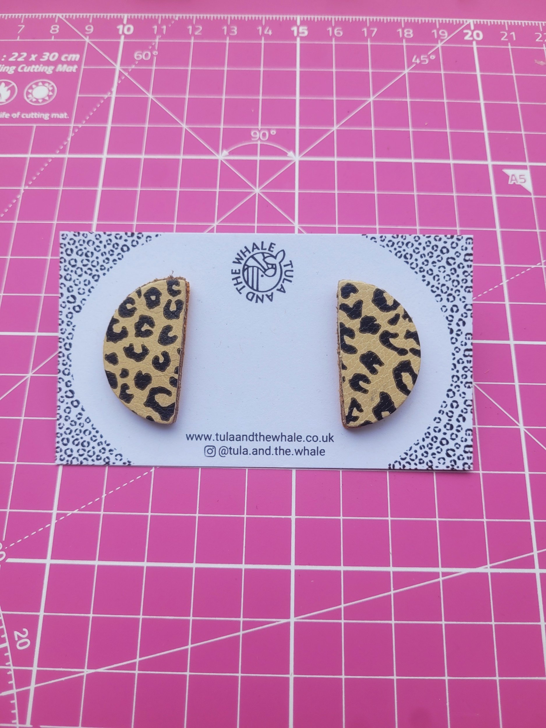 Semi Circle Studs - Leopard Tan