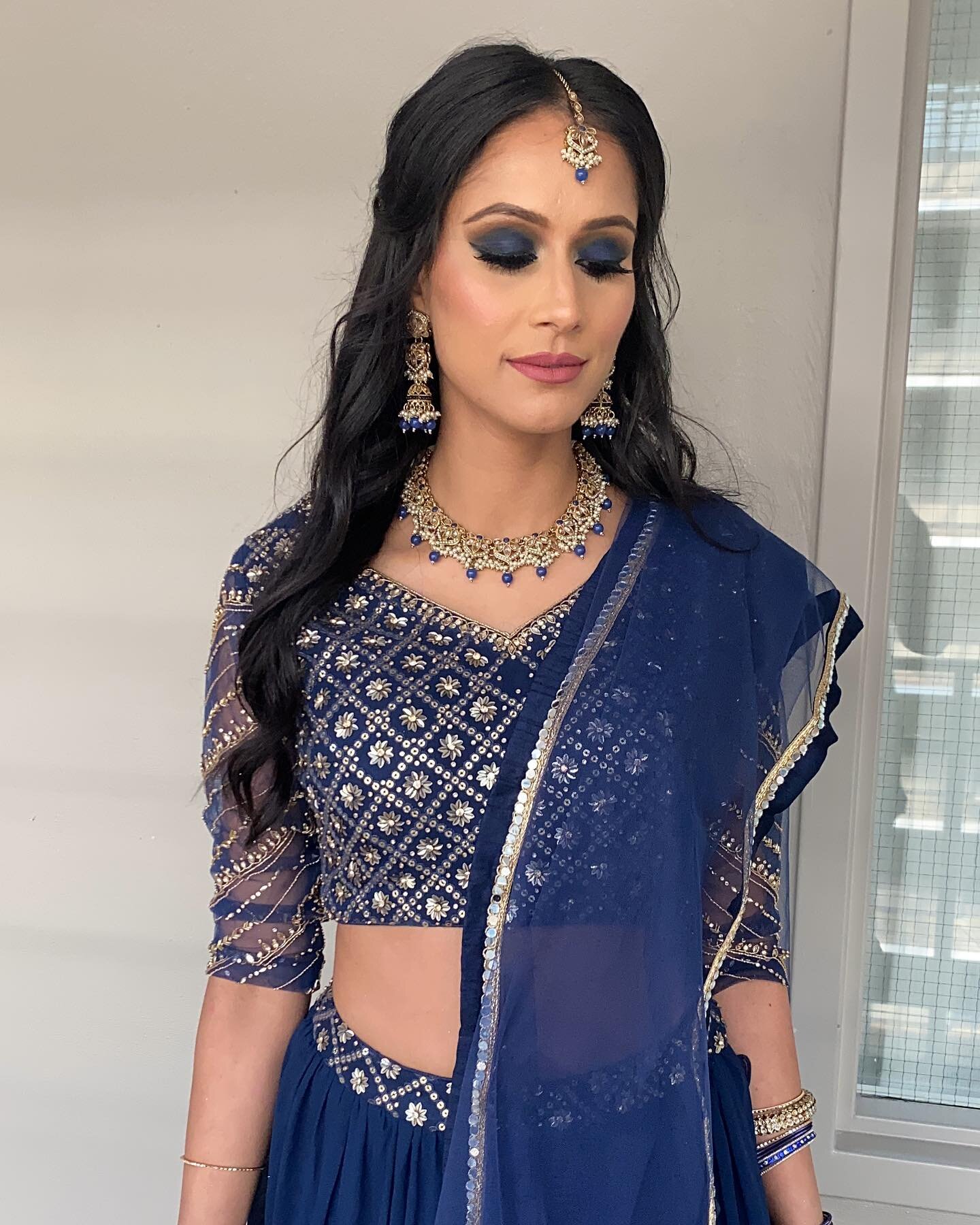 Reception glam 💞#nofilter

Bay Area Hair&amp;Makeup Artist @shifumakeup Jewelry Setting #shifumakeup 
Chunni/Dupatta Setting
Saree Draping
&bull;&bull;&bull;&bull;&bull;&bull;&bull;&bull;&bull;&bull;&bull;&bull;&bull;&bull;&bull;&bull;&bull;&bull;&b