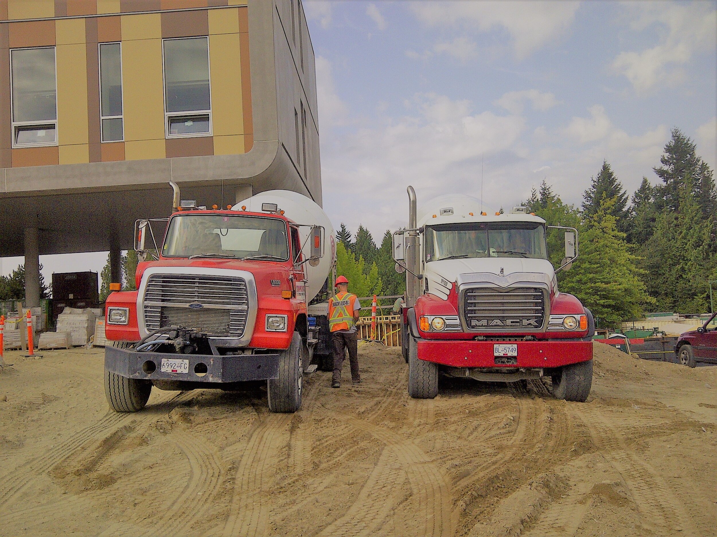 Sechelt Hospital 2.jpg