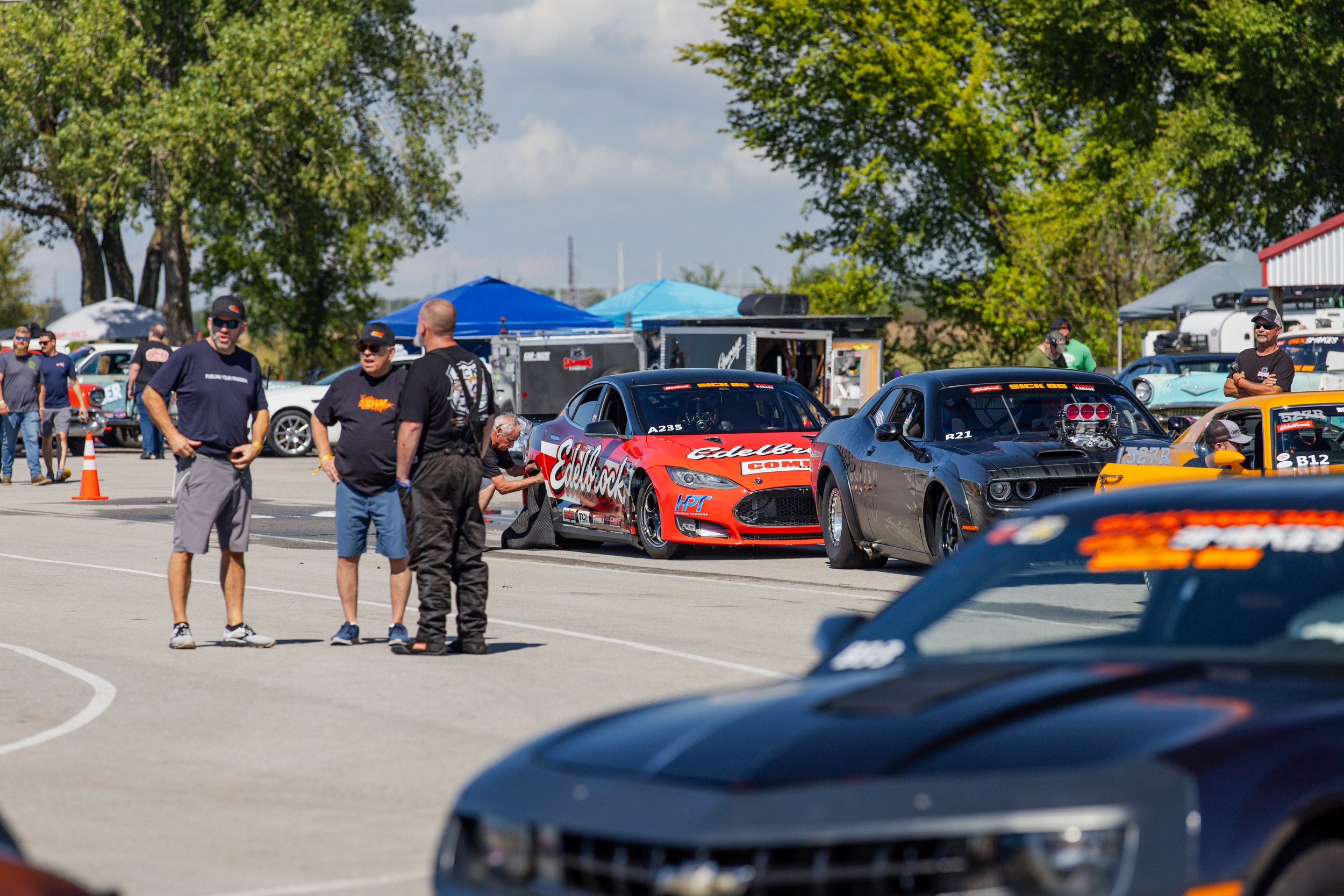 The Sun Shines Through – Day One of Edelbrock Sick 66 Brings a Wide Variety of Cars, Including Over 2 Dozen Gassers, to Mo-Kan Dragway, and Lamar Swindoll Leads the Pack!