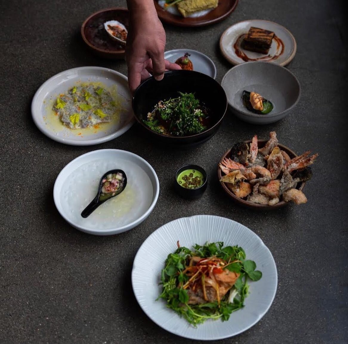 This Thursday, May 18th from 5:30-9:30pm @gopagu, join Boston chefs for Roundtable, a dinner series at the intersection of food, community and connection. The evening will benefit @projectrestoreus a mutual aid nonprofit now providing grocery staples