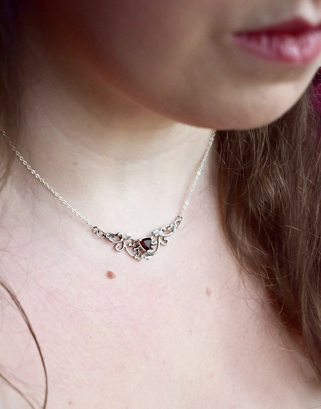 autumn queen sterling silver handmade fantasy art nouveau inspired garnet oak leaf necklace