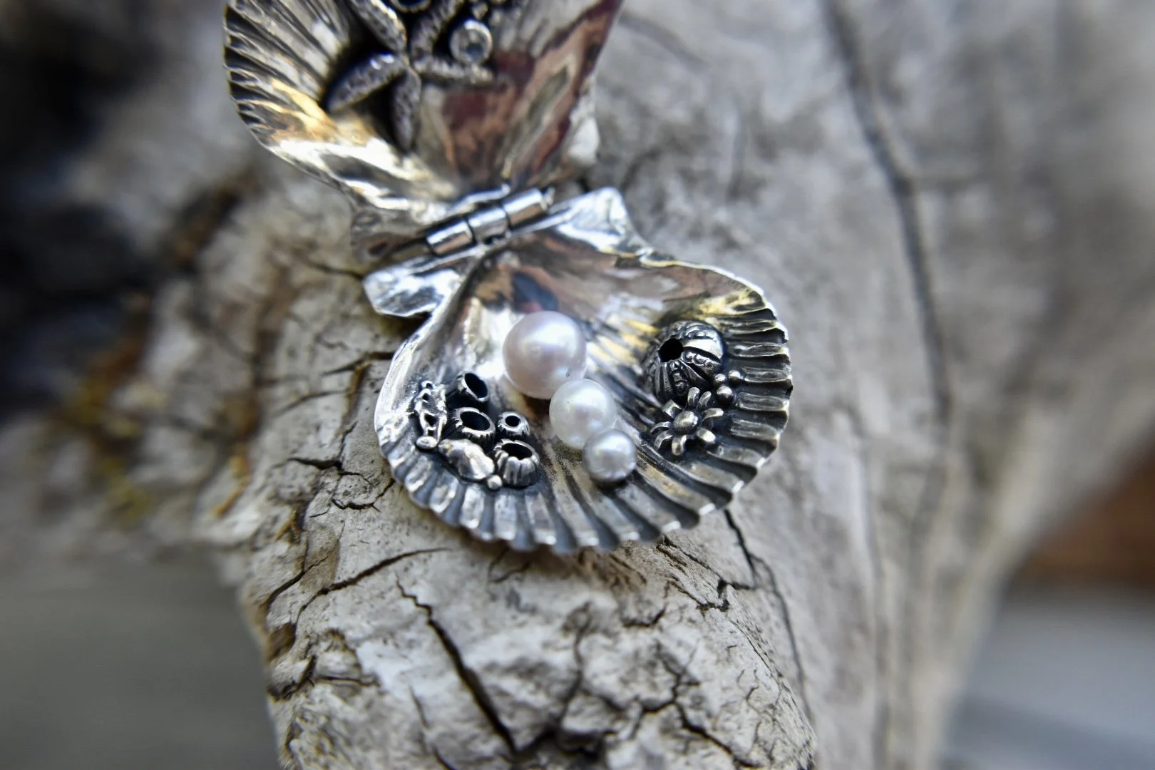 “Mermaid’s Purse” Silver Scallop Shell Locket With pearls and aquamarine