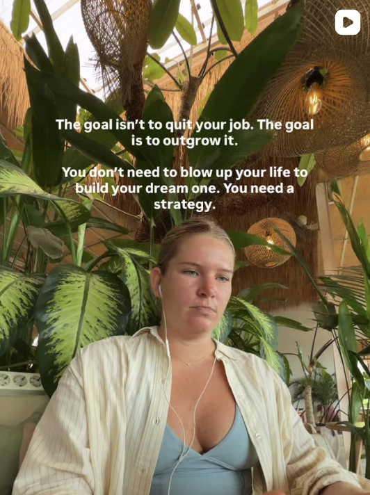 Hannah, Jayne Media Director. Business Coaching, Social Media & Website Consultant. A photo reference to a Jayne Media Instagram Reel talking about being self-emoloyed.