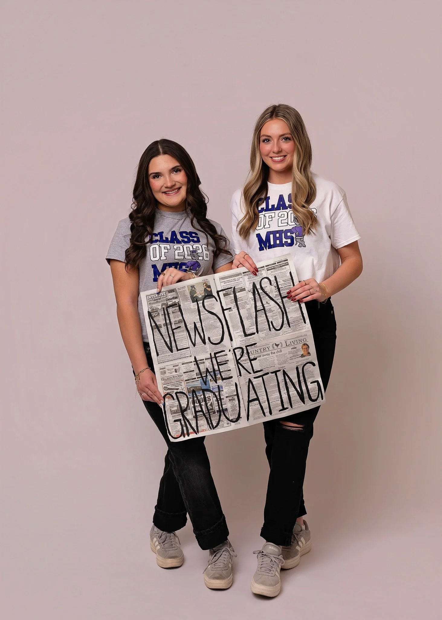 🗞️ EXTRA, EXTRA &mdash; READ ALL ABOUT IT! 🗞️
This just in&hellip; Ellie + Makenna are set to graduate in just 3 (ish) short weeks! 🎓✨

The countdown is officially on for these beautiful seniors as they get ready to turn the page to their next big
