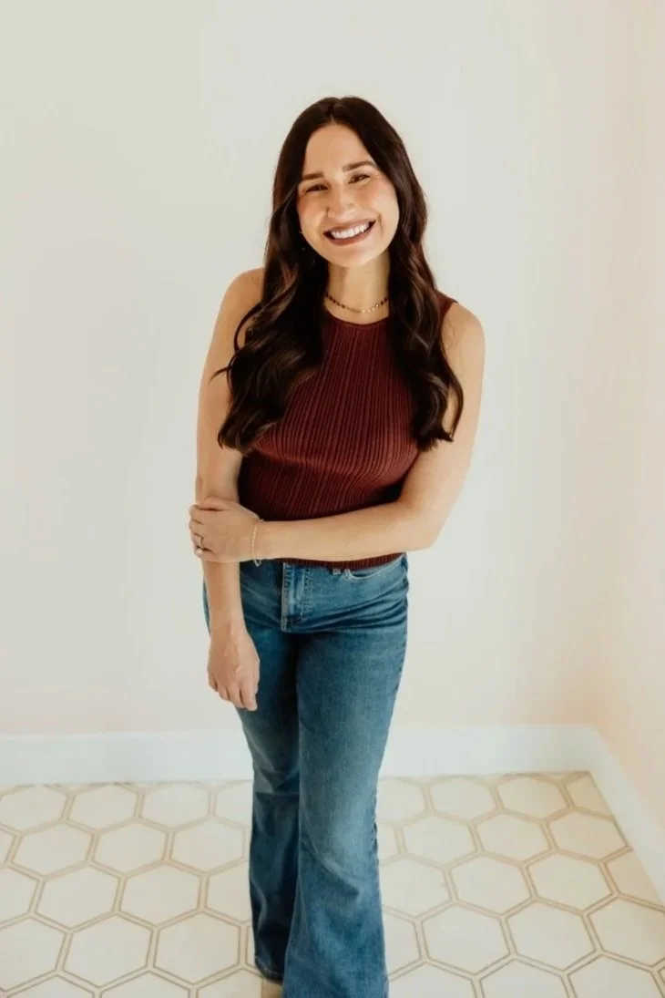 CASEY L<br><h3 style="font-size: 1.5rem;"> ESTHETICIAN