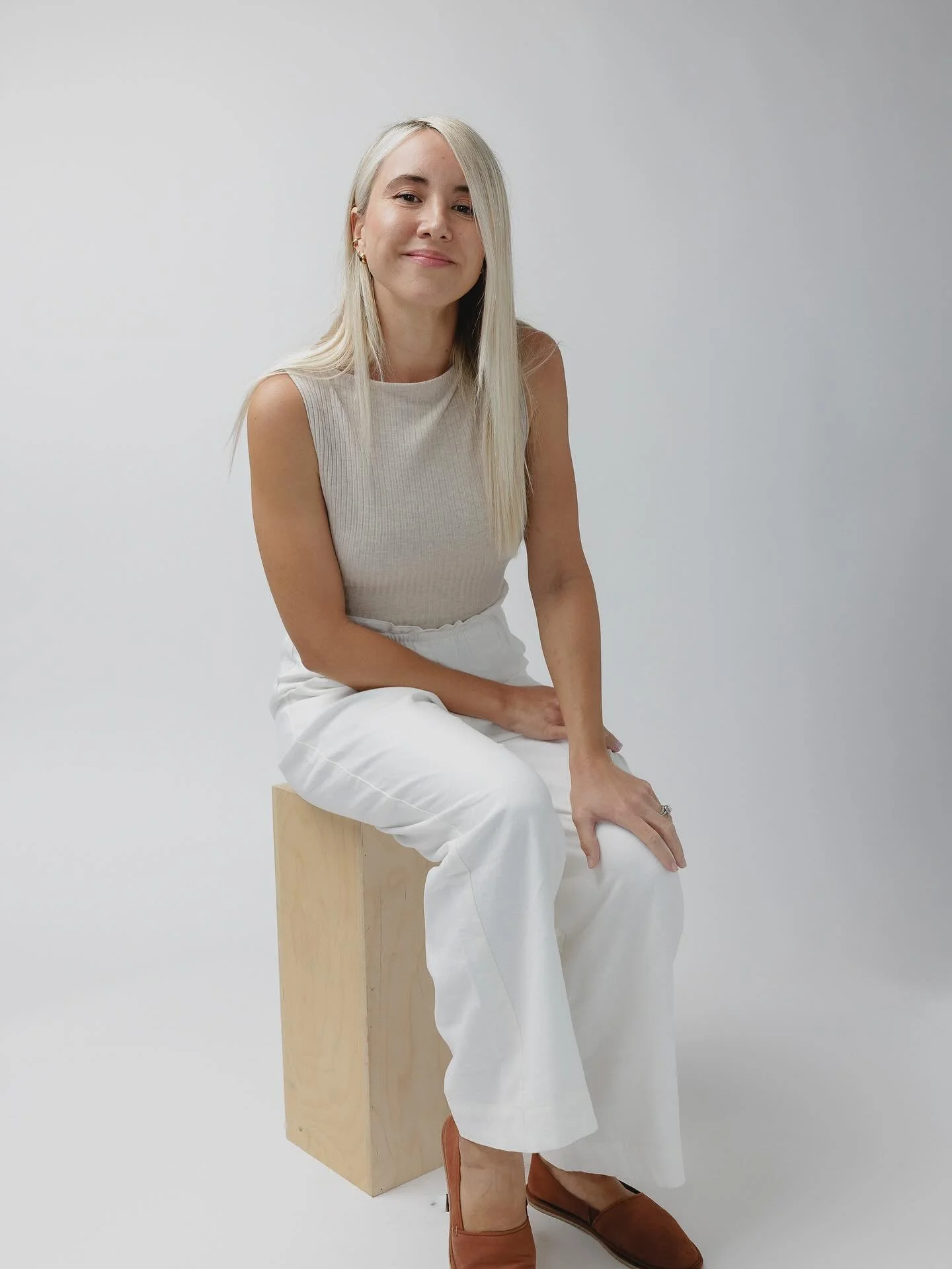 ✨You know that moment when your fave table opens up last minute?
Yeah&hellip; it&rsquo;s like that. But for your hair + skin goals. 😏💇&zwj;♀️💆&zwj;♀️

And we love our team but here&rsquo;s what you&rsquo;ve been saying

🌟&ldquo;My hair has never 