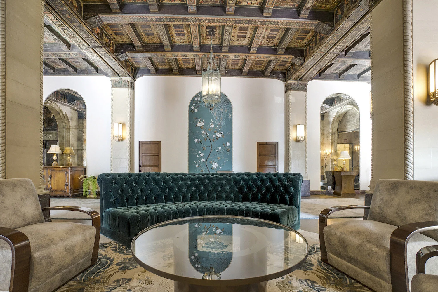 Sitting area at El Royale Apartments
