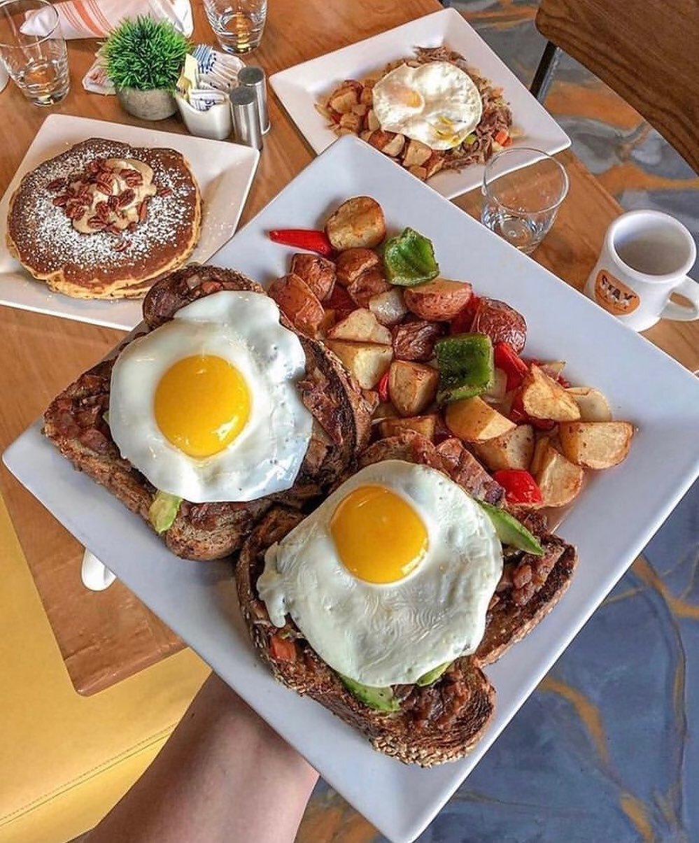 The best mornings start at Stax 🥰 Tag your breakfast buddy!