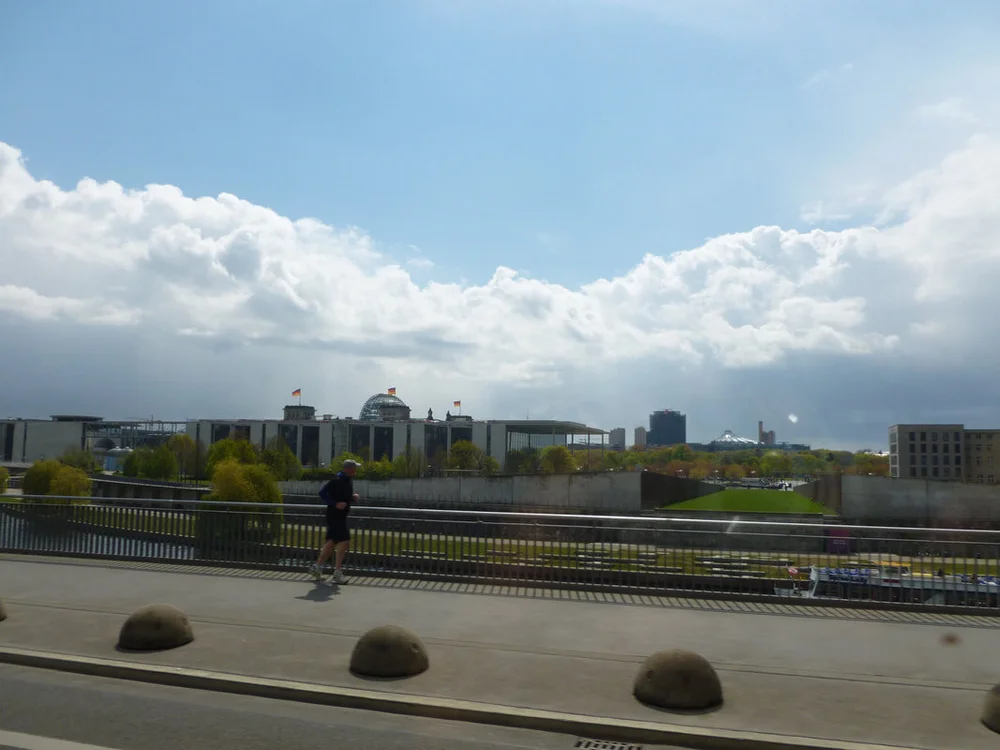 68b605e13aab44ab953c3a08b0f4b16b_orig.jpeg