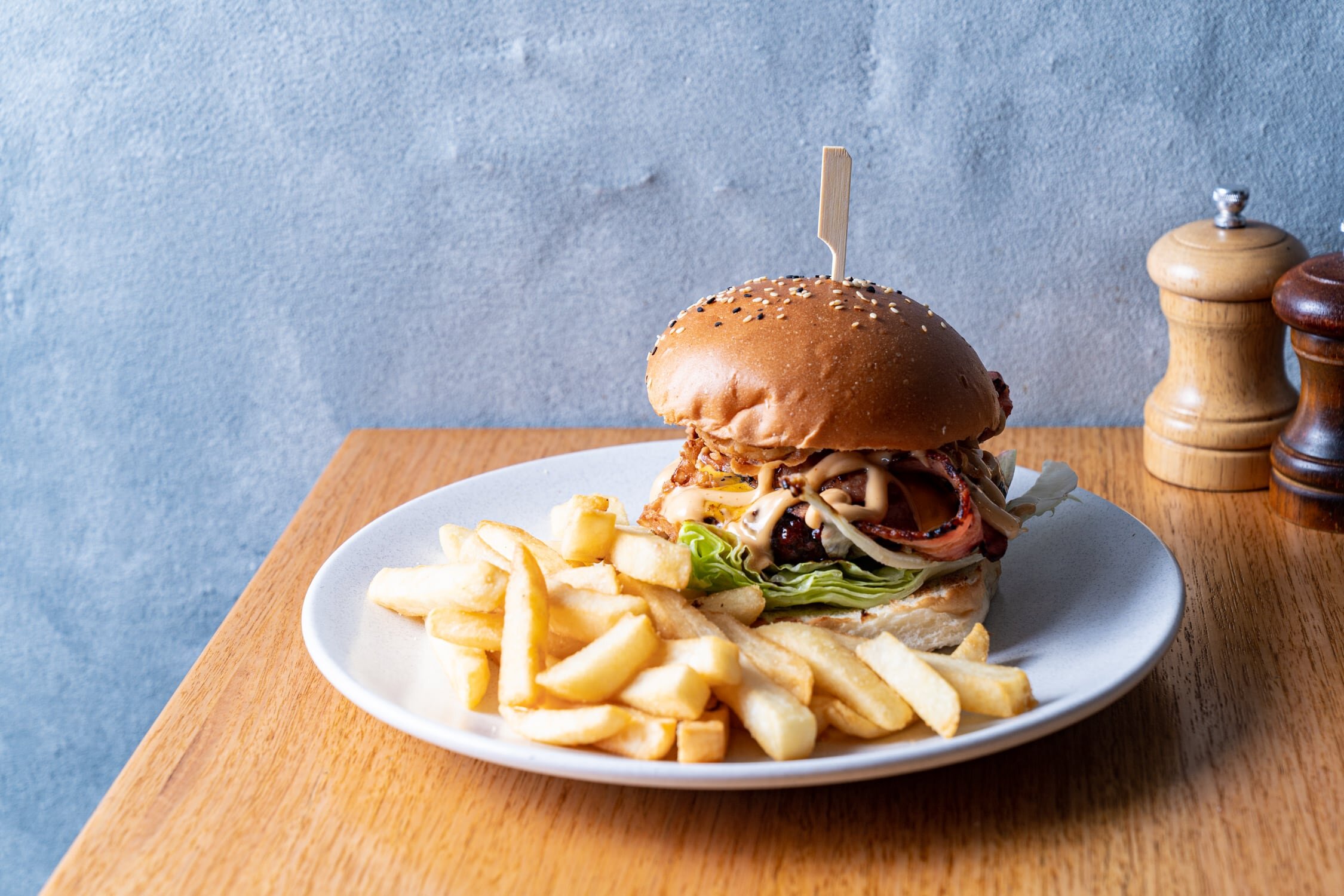 Burger served with chips