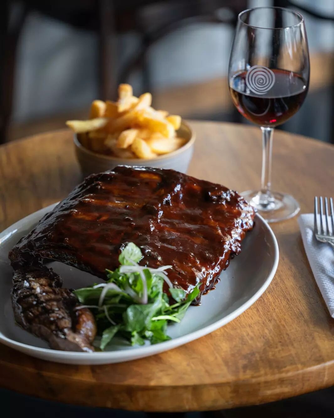 Dive into all your favourite Hurricane's dishes this weekend - from our famous ribs to fresh seafood and all the share plates in between.

Spread the table and make it a weekend to remember. Fri to Sun open from 12pm.