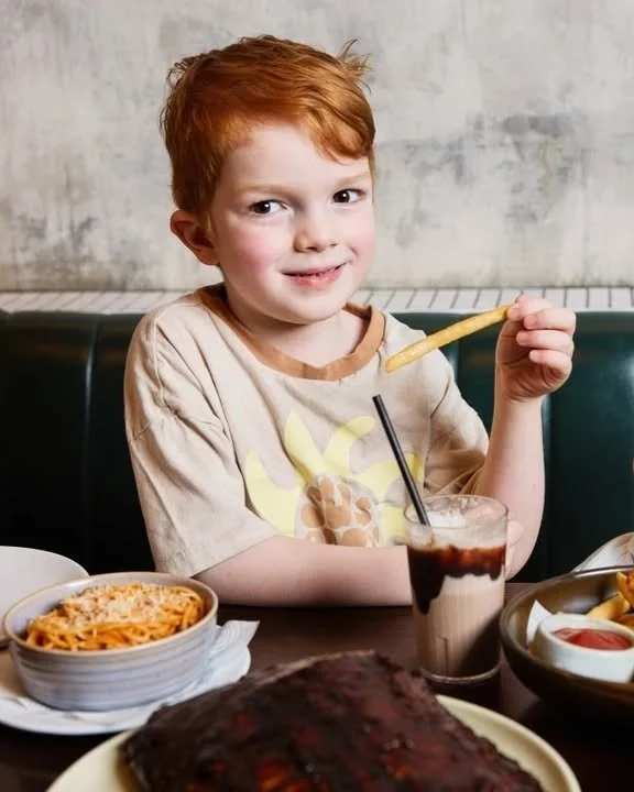 It's that time of the year again, when the kids are letting loose on summer school holidays, and finding ways to entertain them over the many, many weeks is the number one goal! 👀

Enter our delicious kids menus. There's a moreish cheeseburger, bolo
