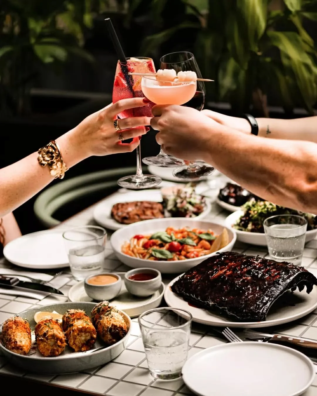 Best way to live your best life 💫? First stop is Hurricane's - Your Happy Place 😃! We'll let these pictures do the talking #enoughsaid 

Share this to who you'll be bringing to your next catch-up over drinks and delicious bites.

 📍 Hurricane's Gr