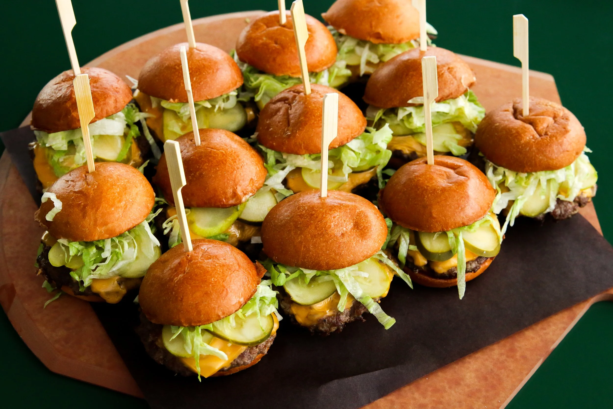 mahonystavern-corporatecatering-sliders-1.jpg
