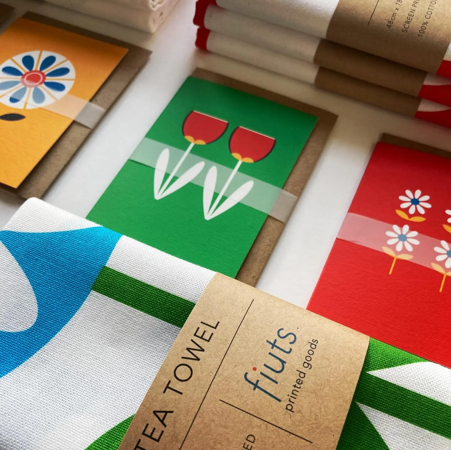 Final weekend of our pop-up @coburghouse 💫
11-4 Saturday and Sunday 

Featuring textiles, cards, prints and paintings from @fiuts_printed_goods @sophiemeeartist @tealautalagraham and @alixmcintosh