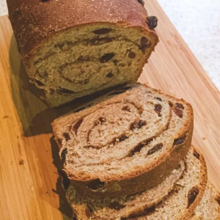 Cinnamon-raisin-bread-Oats-by-2nourish.jpg